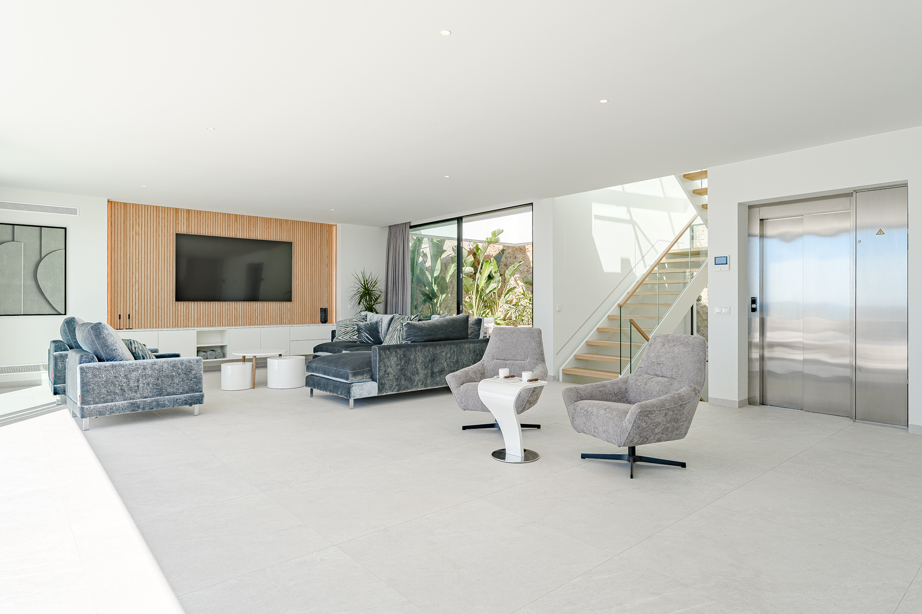  Exclusive luxury villas 