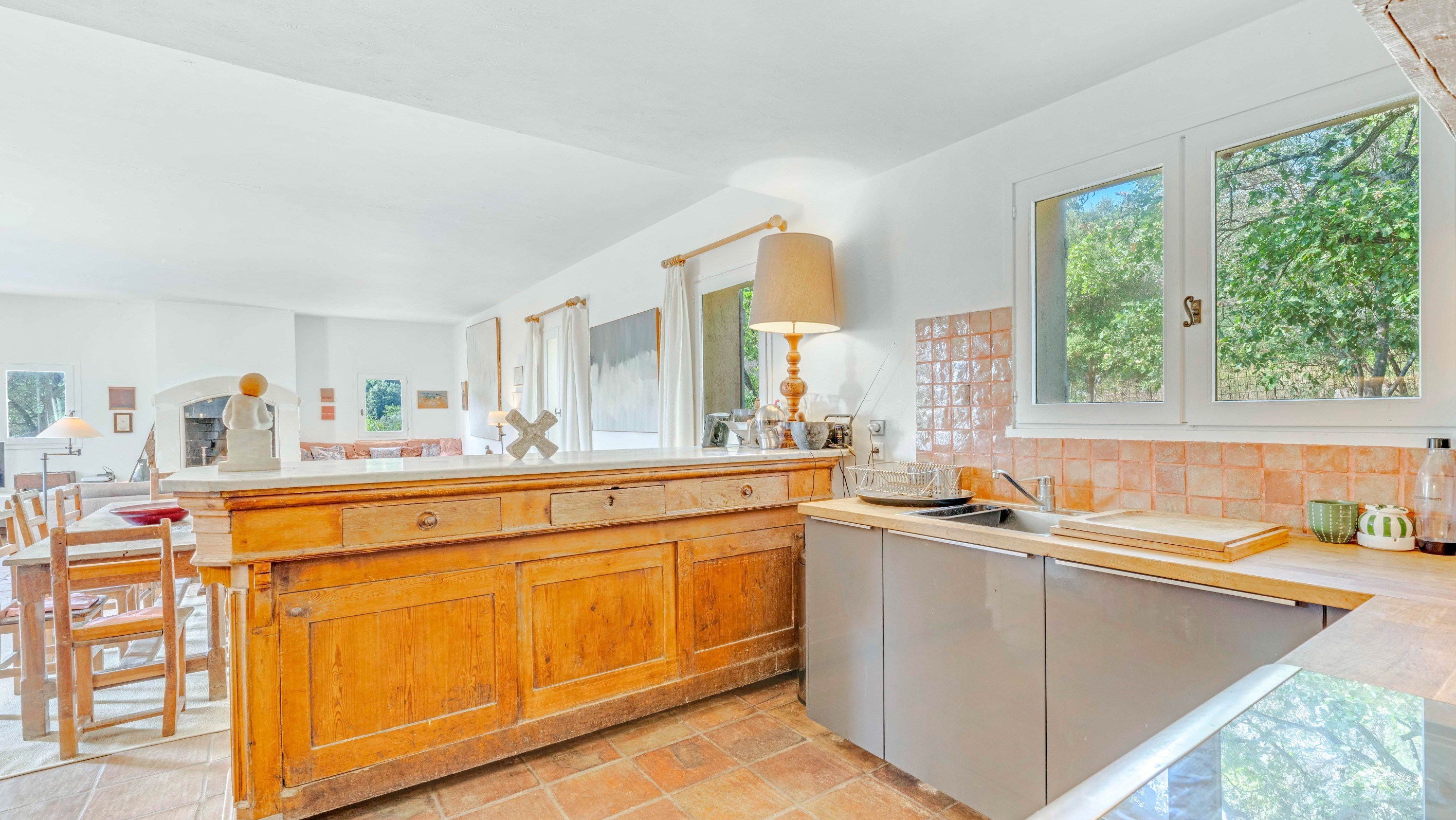  Provençal farmhouse with village view and sea glimpse for sale in Ramatuelle - 物件實景