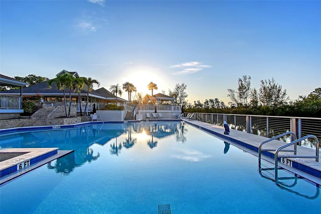 Bradenton, Florida, 34210, United States, 2 Bedrooms Bedrooms, ,3 BathroomsBathrooms,Residential,For Sale,1793424