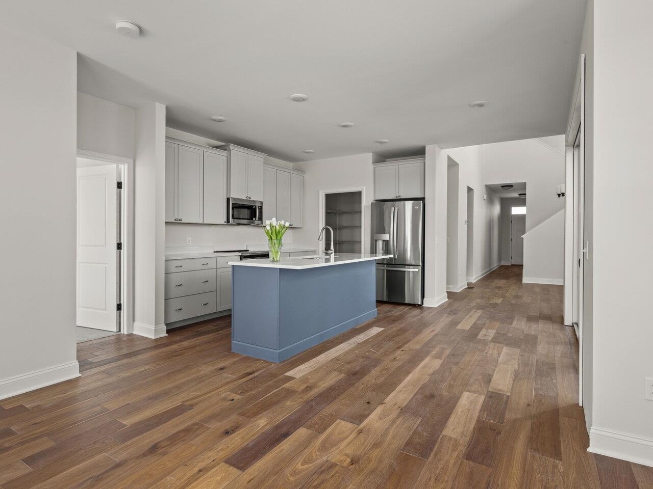 South Burlington, Vermont, 05403, United States, 3 Bedrooms Bedrooms, ,2 BathroomsBathrooms,Residential,For Sale,1838208