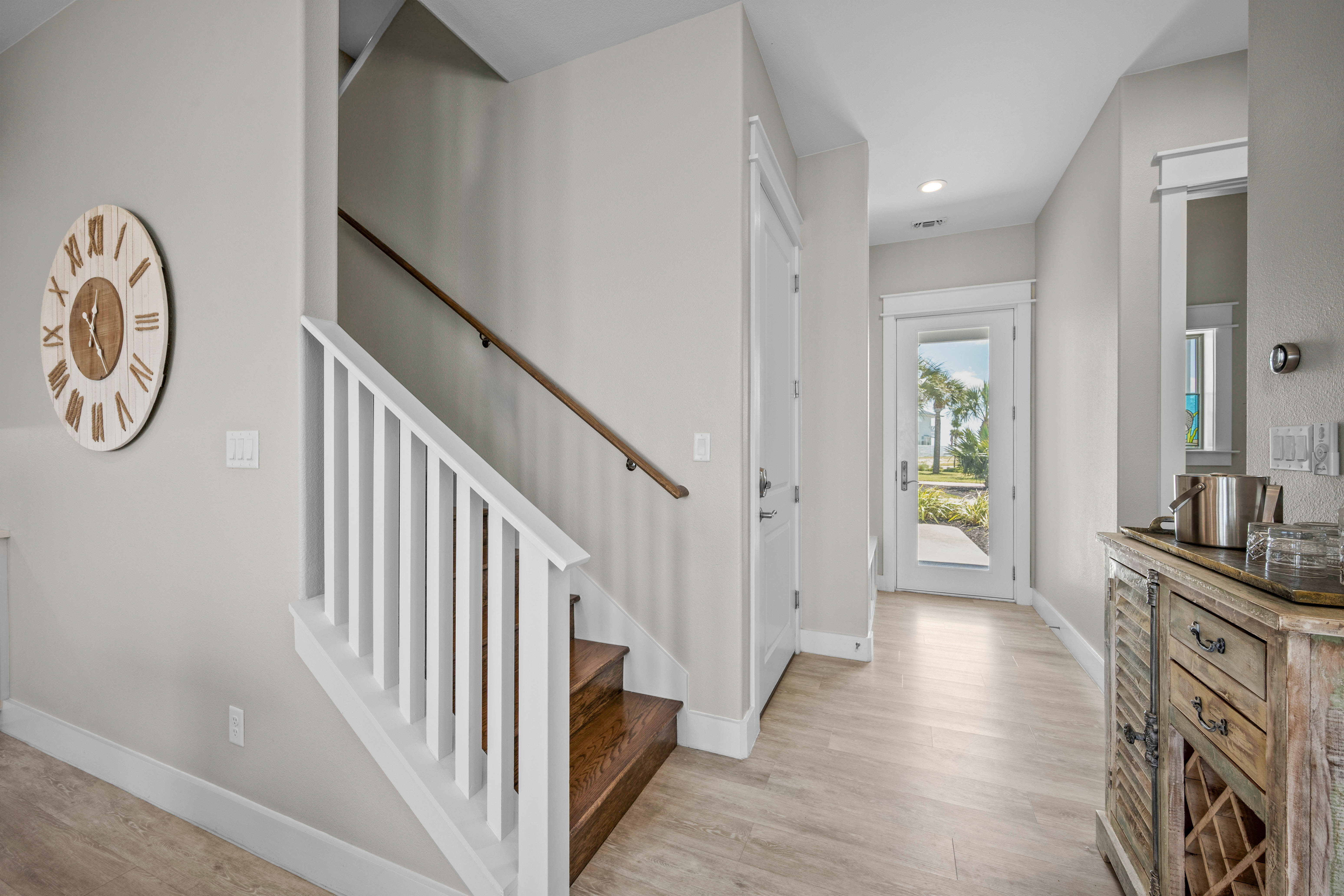  Relaxing 4BR Waterfront Condo - 物件實景