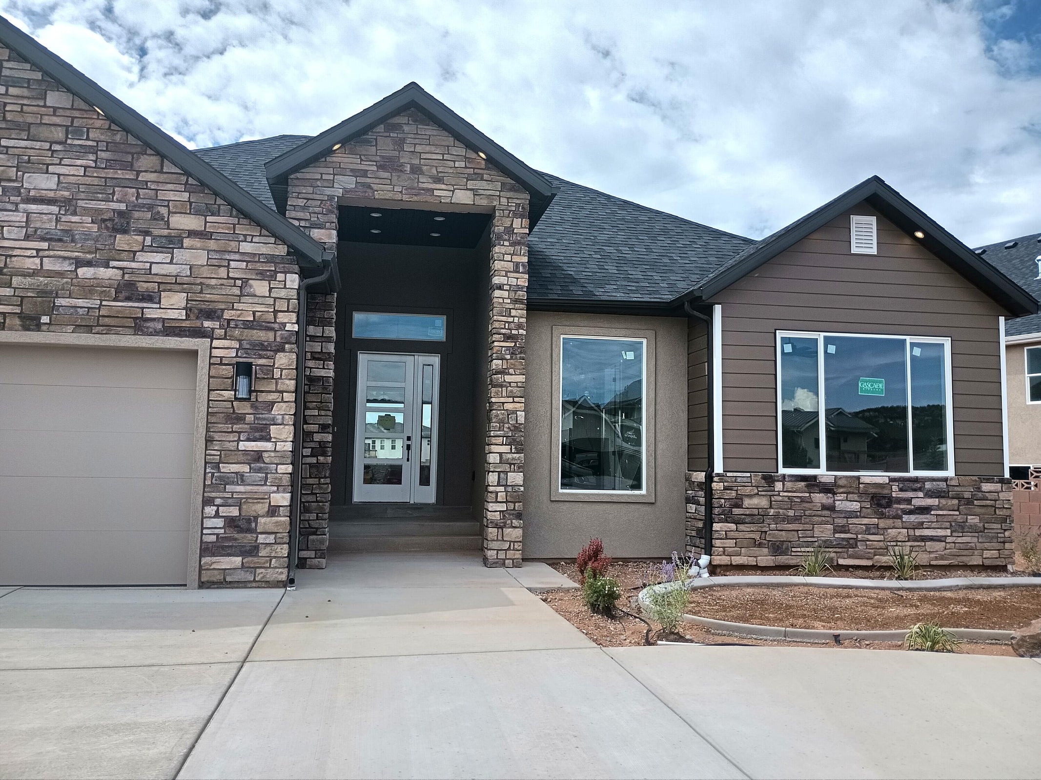 Cedar City, Utah, 84720, United States, 6 Bedrooms Bedrooms, ,3 BathroomsBathrooms,Residential,For Sale,1855787