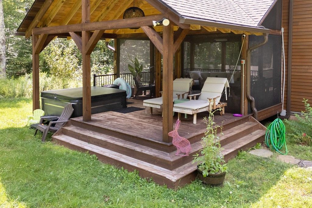 New Kingston, New York, 12459, United States, 3 Bedrooms Bedrooms, ,2 BathroomsBathrooms,Residential,For Sale,1907785