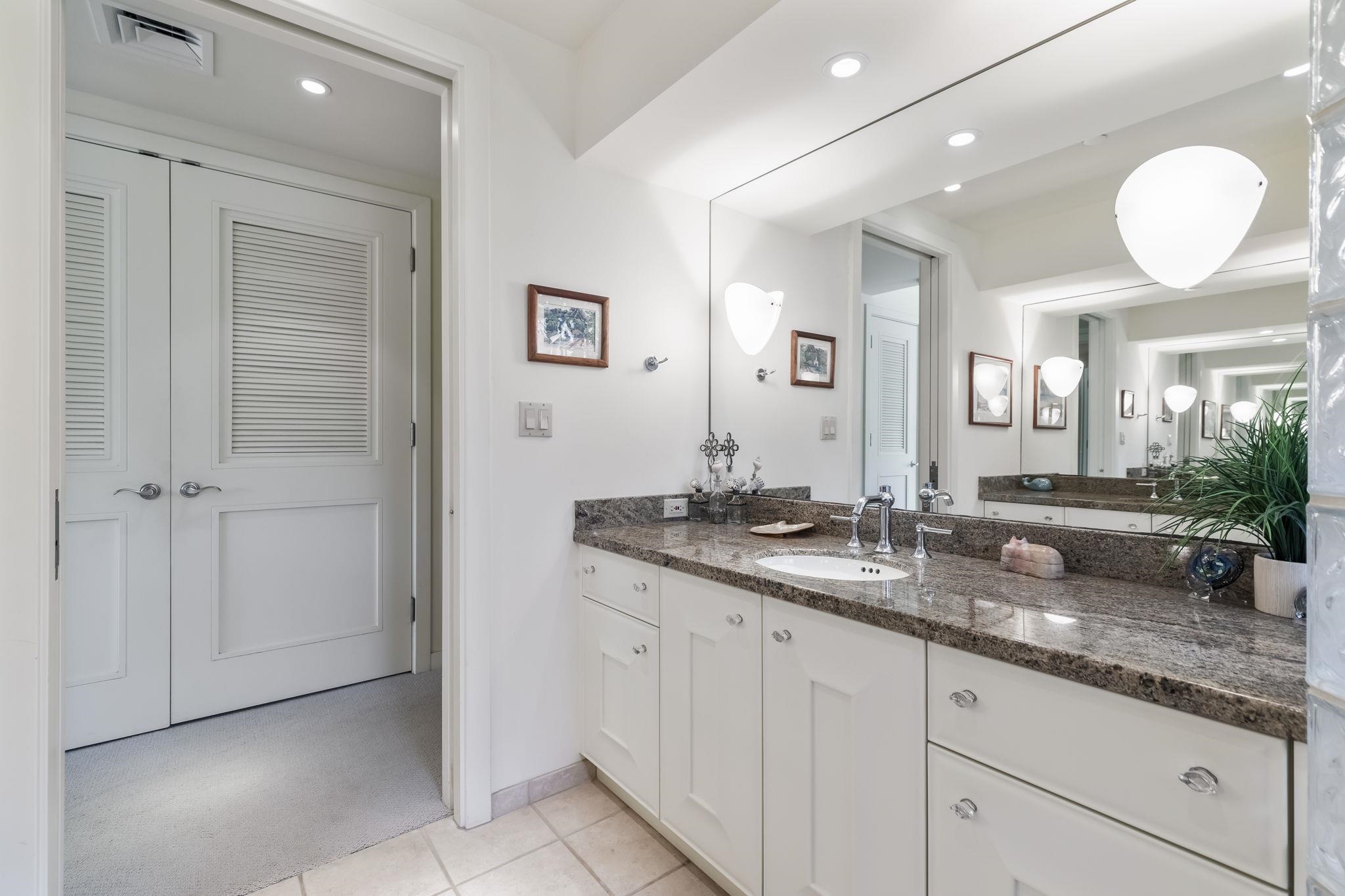 Kihei, Hawaii, 96753-5404, United States, 2 Bedrooms Bedrooms, ,3 BathroomsBathrooms,Residential,For Sale,1993439