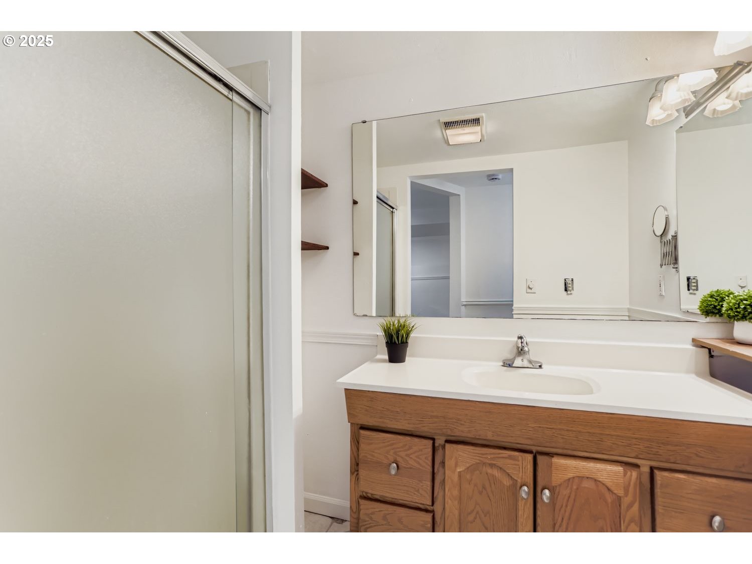 Milwaukie, Oregon, 97267, United States, 4 Bedrooms Bedrooms, ,2 BathroomsBathrooms,Residential,For Sale,2000093