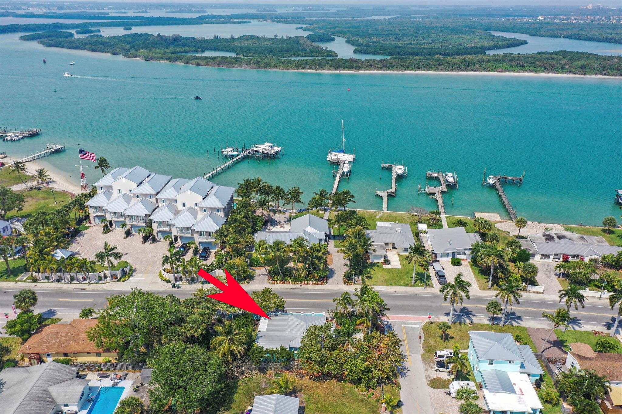 Hutchinson Island, Florida, 34949, United States, 4 Bedrooms Bedrooms, ,2 BathroomsBathrooms,Residential,For Sale,1996078