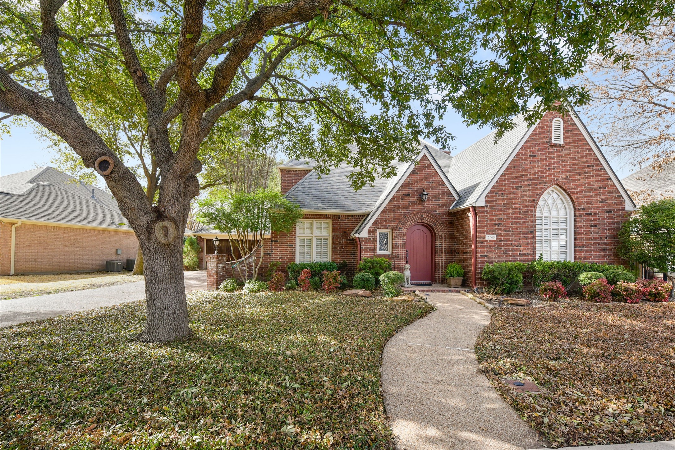 Fort Worth, Texas, 76109, United States, 3 Bedrooms Bedrooms, ,3 BathroomsBathrooms,Residential,For Sale,1911939