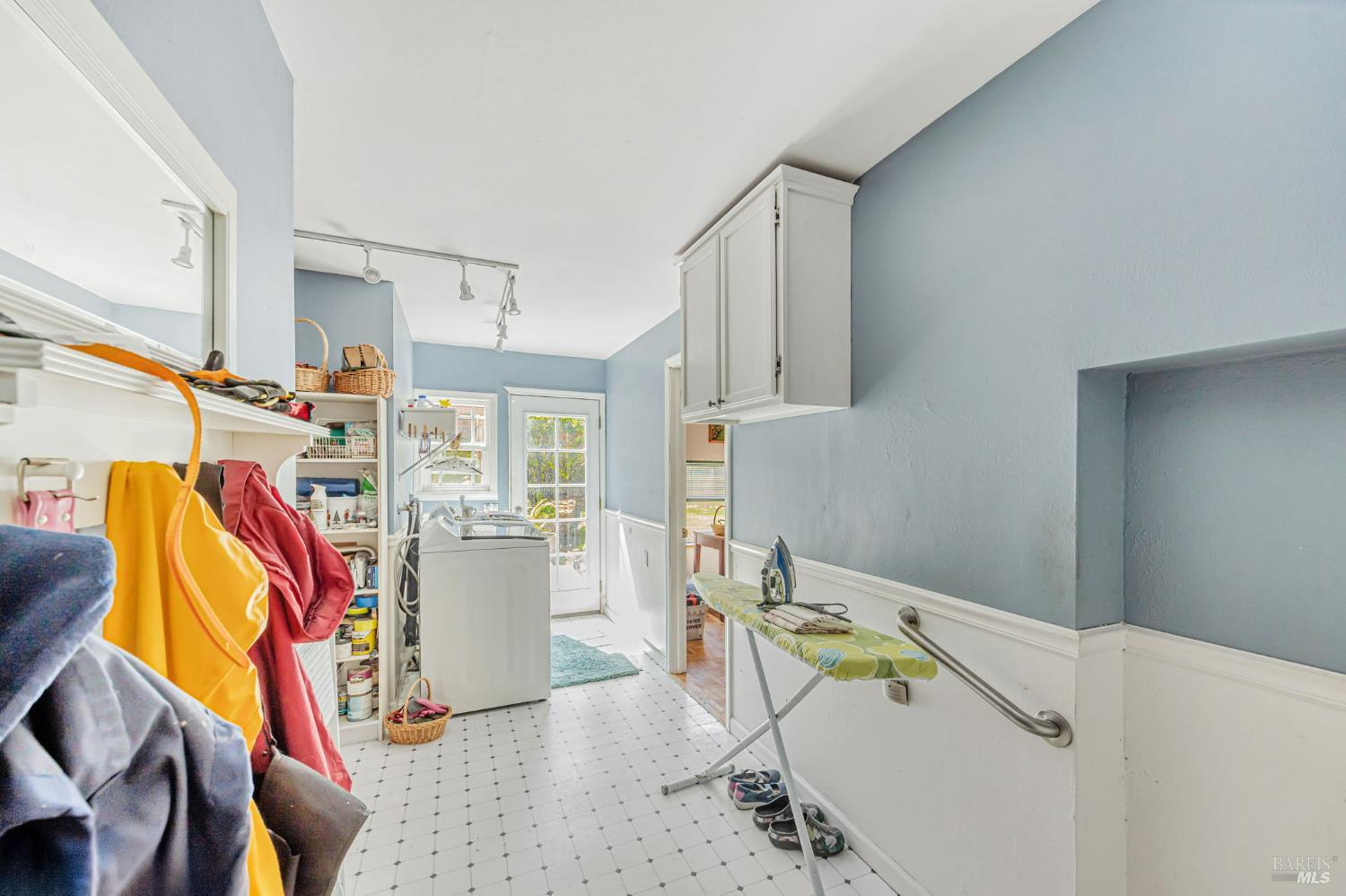 Sebastopol, California, 95472, United States, 3 Bedrooms Bedrooms, ,3 BathroomsBathrooms,Residential,For Sale,1903540