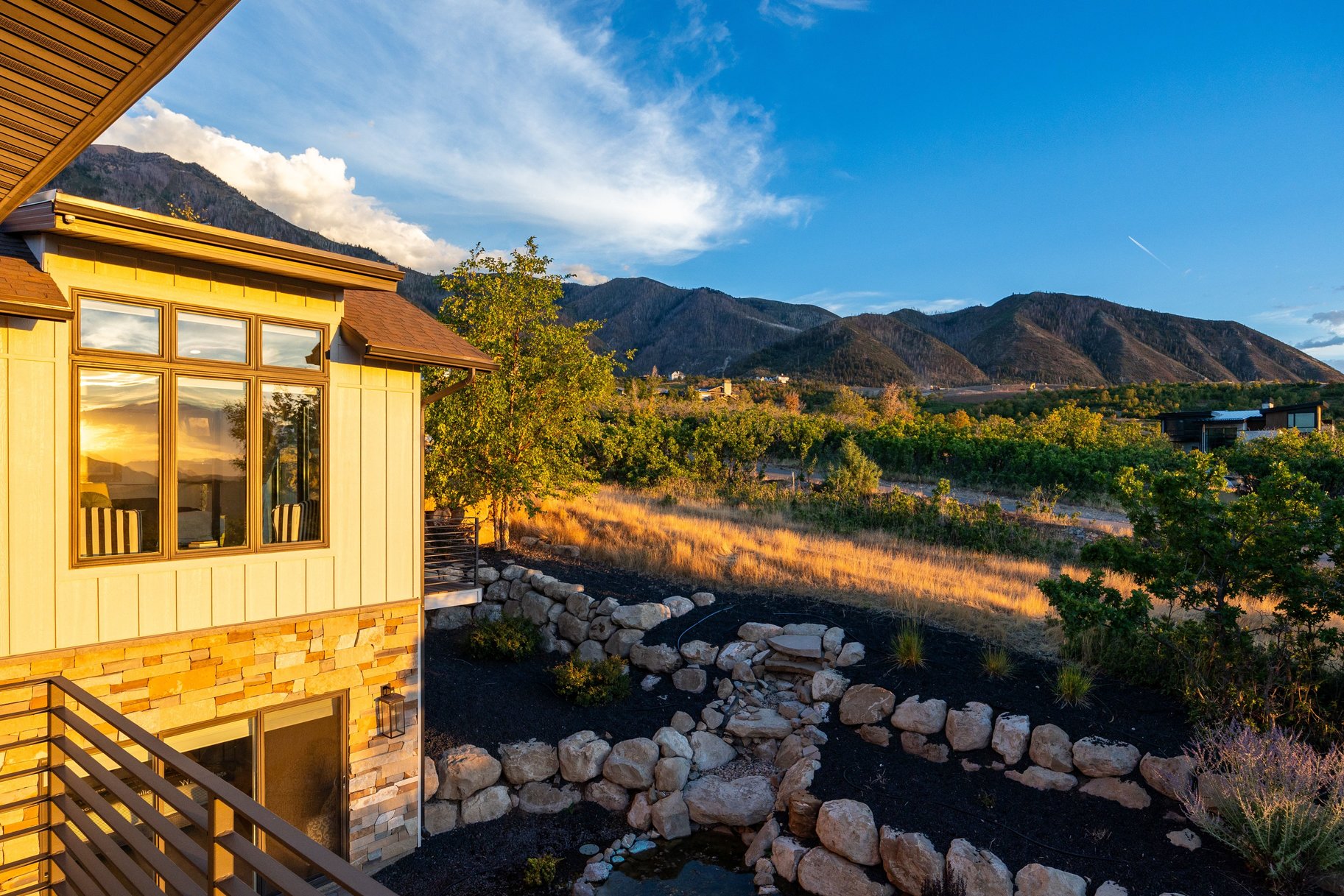  Custom-Home Quality Without the Custom-Home Wait - 物件實景