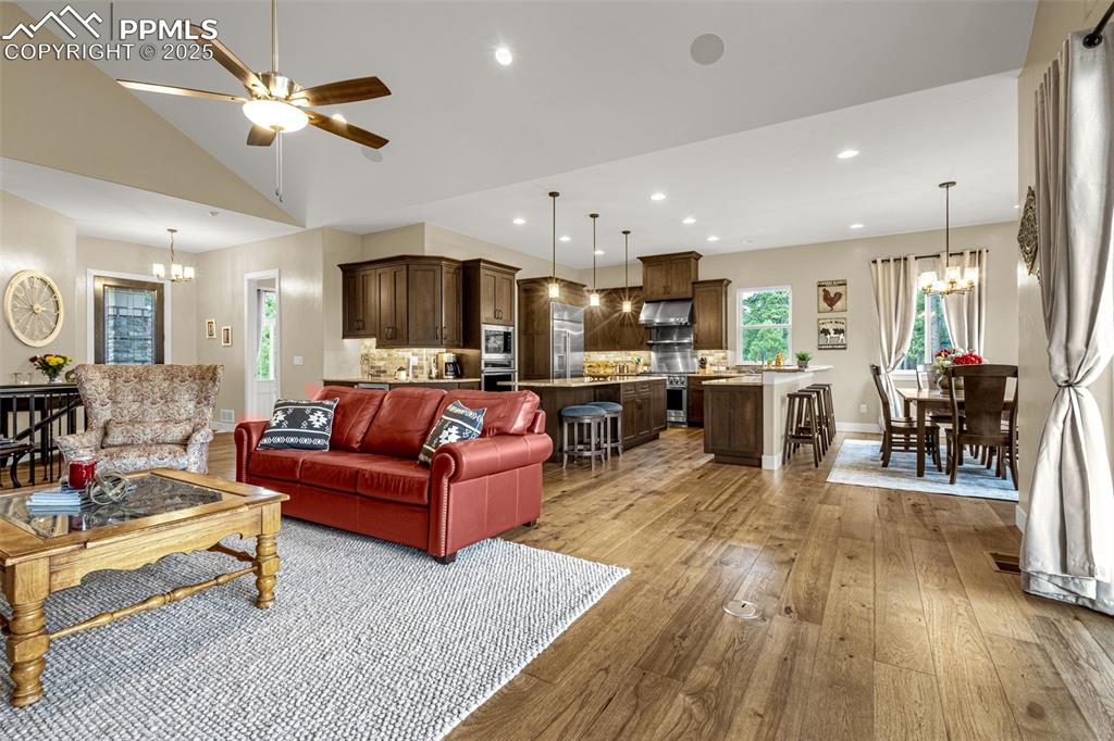 Monument, Colorado, 80132, United States, 5 Bedrooms Bedrooms, ,3 BathroomsBathrooms,Residential,For Sale,1949773