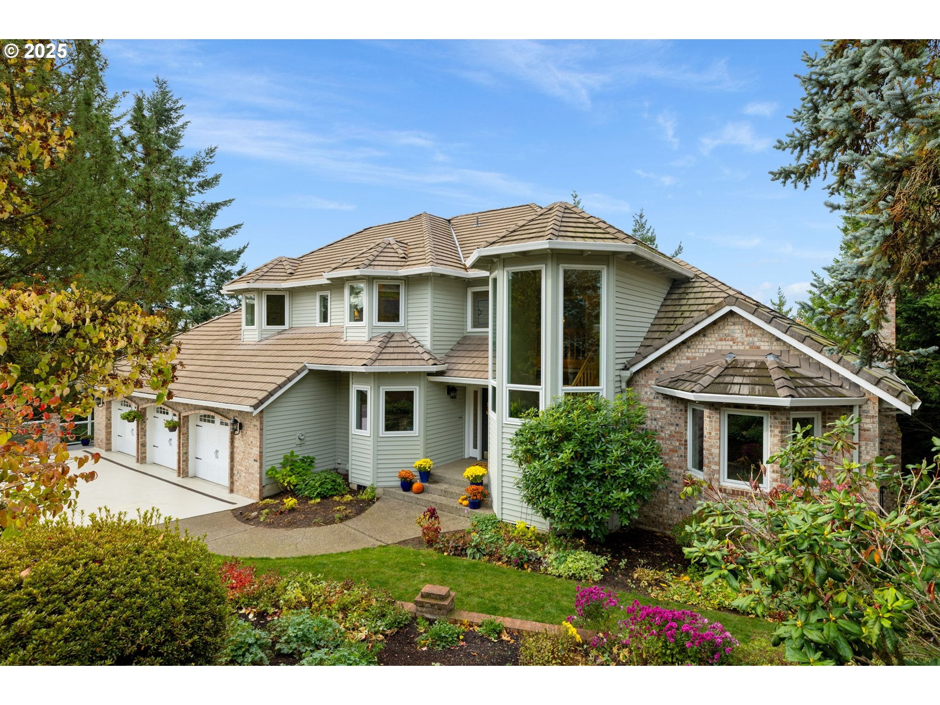 Happy Valley, Oregon, 97086, United States, 3 Bedrooms Bedrooms, ,4 BathroomsBathrooms,Residential,For Sale,1990937