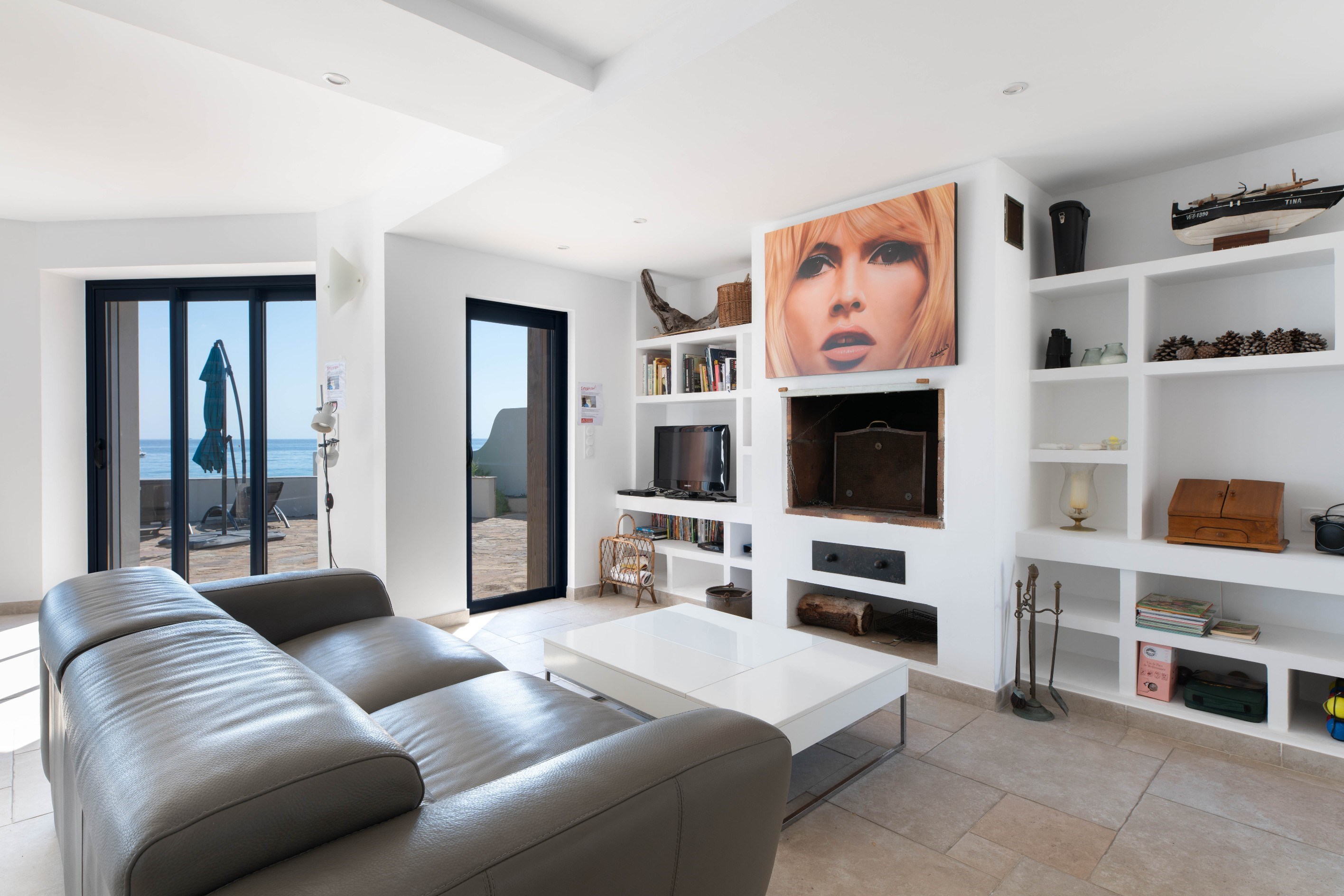  Waterfront house of 180 sq.m with sea view. - 物件實景