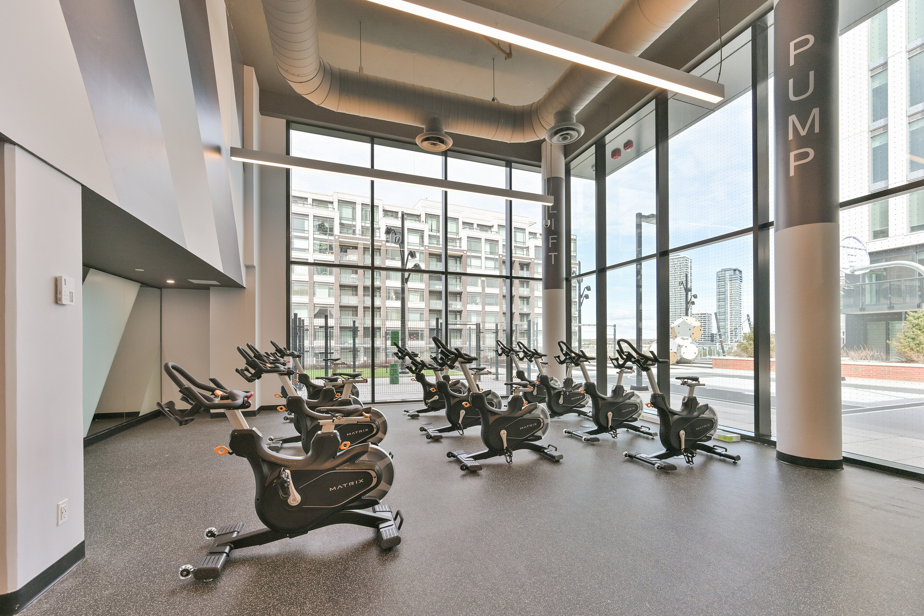  Gallery Square Condos - 物件實景