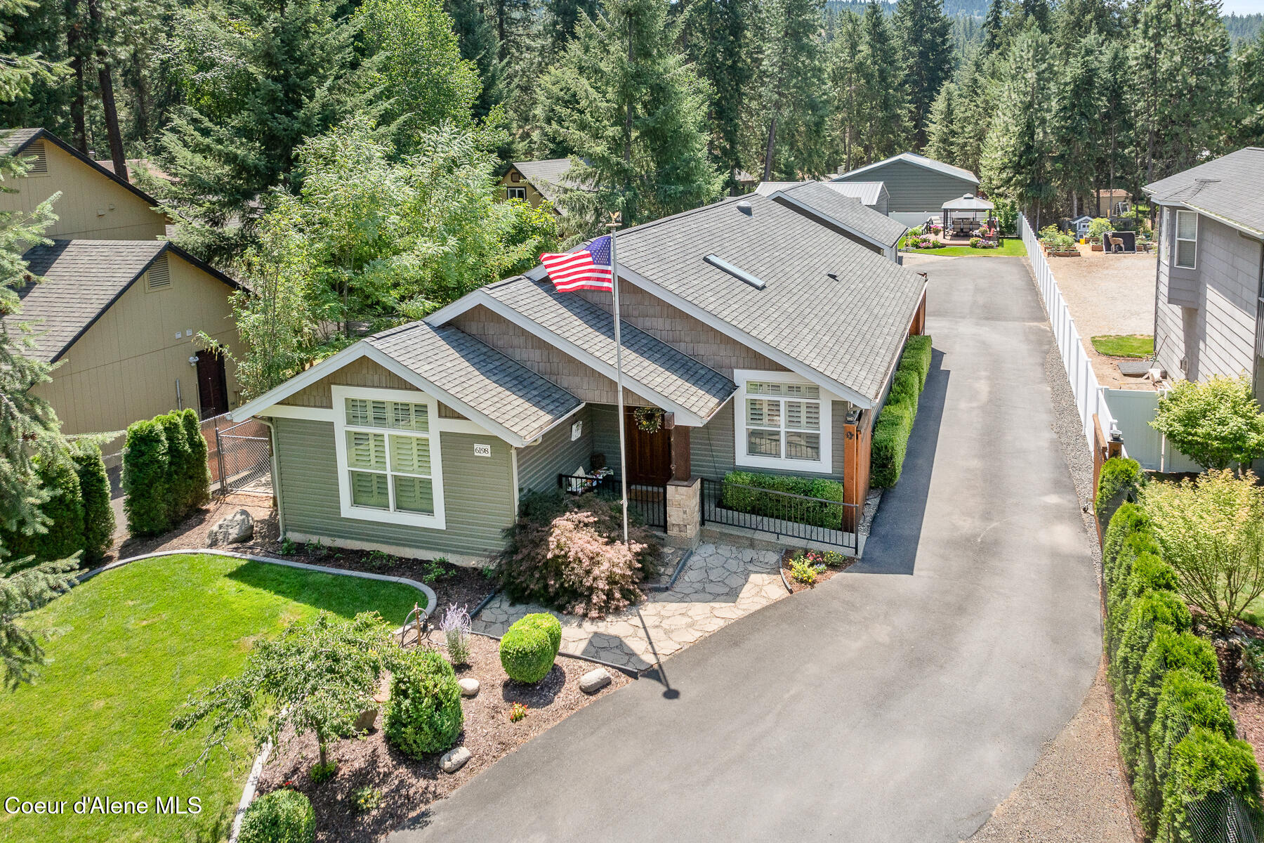 Coeur d'Alene, Idaho, 83814, United States, 3 Bedrooms Bedrooms, ,2 BathroomsBathrooms,Residential,For Sale,1895334