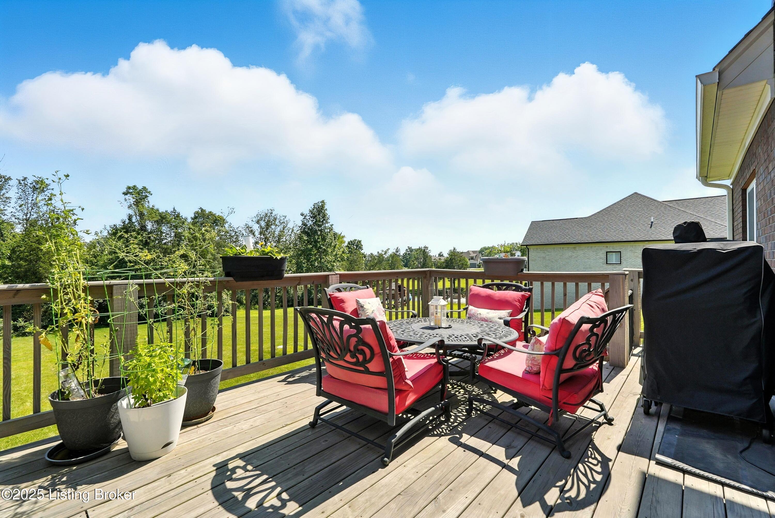 Crestwood, Kentucky, 40014, United States, 5 Bedrooms Bedrooms, ,4 BathroomsBathrooms,Residential,For Sale,1903606