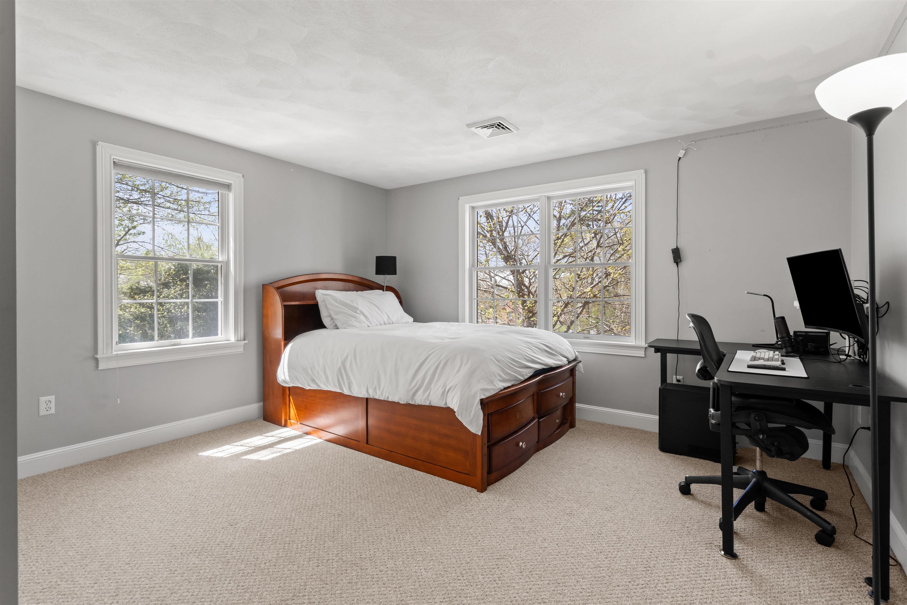 Hollis, New Hampshire, 03049, United States, 4 Bedrooms Bedrooms, ,3 BathroomsBathrooms,Residential,For Sale,1883296