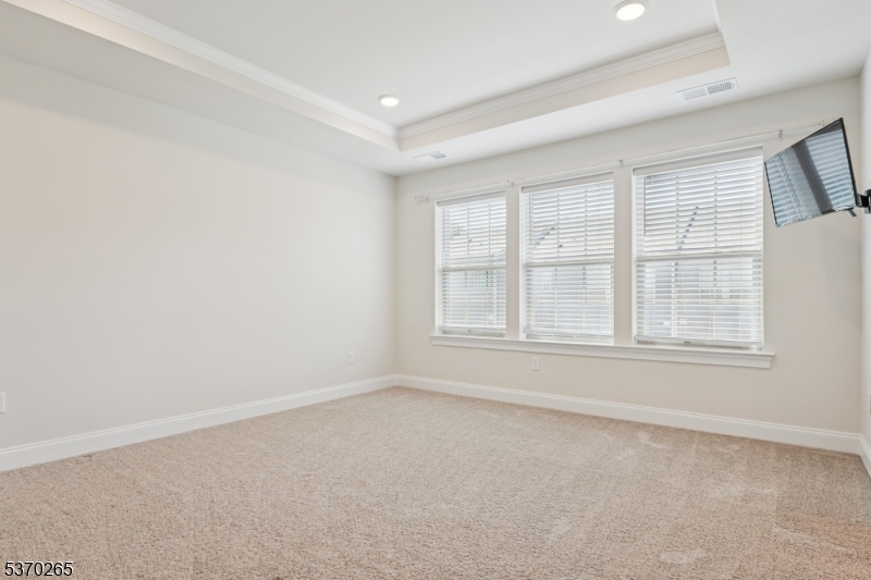 Warren Twp., New Jersey, 07059, United States, 4 Bedrooms Bedrooms, ,4 BathroomsBathrooms,Residential,For Sale,1940451