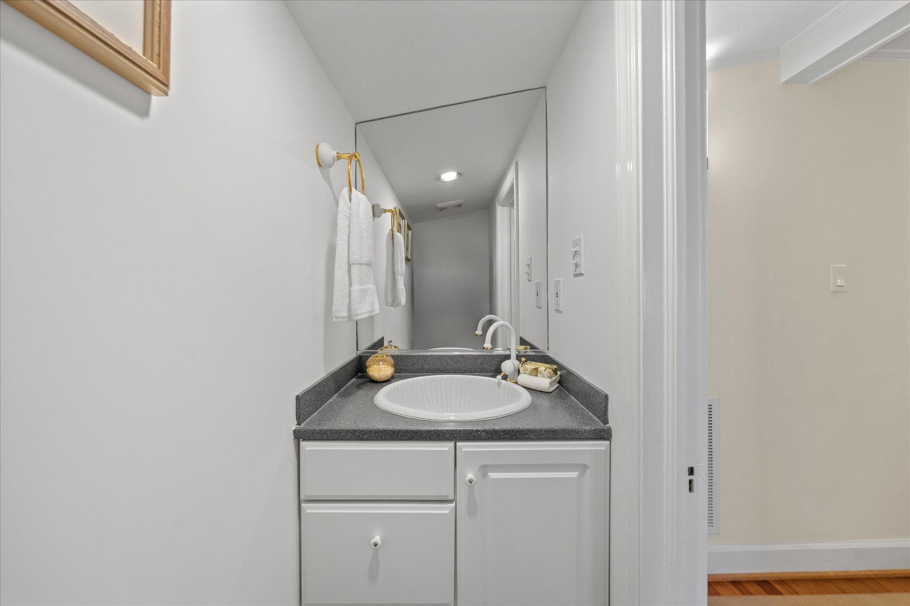  1706 Surrey Lane NW, Washington, DC, 20007 - 物件實景