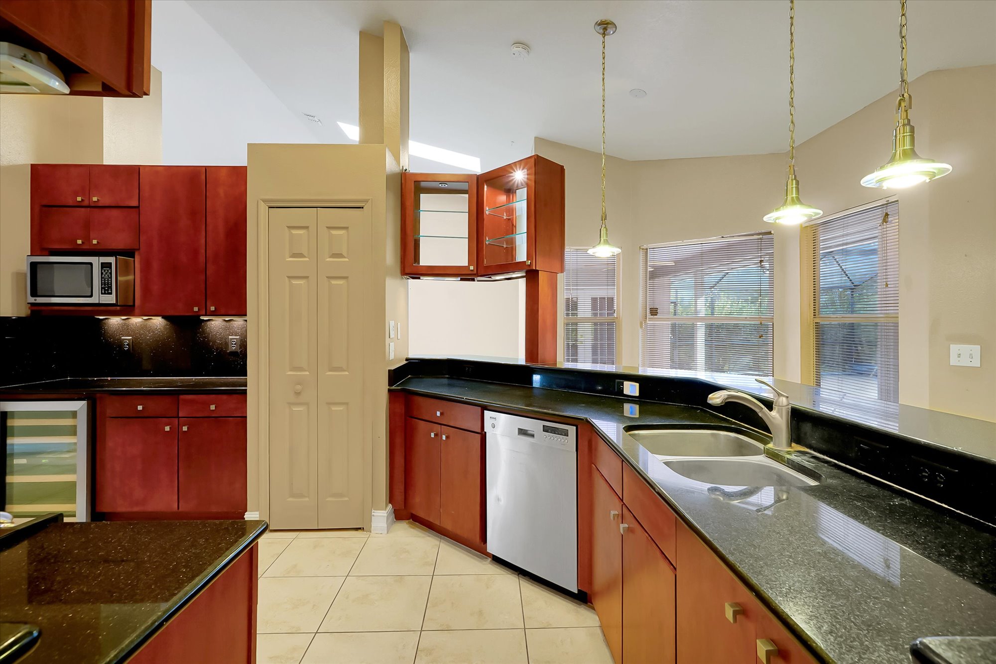 Orlando, Florida, 32833, United States, 4 Bedrooms Bedrooms, ,2 BathroomsBathrooms,Residential,For Sale,1995372