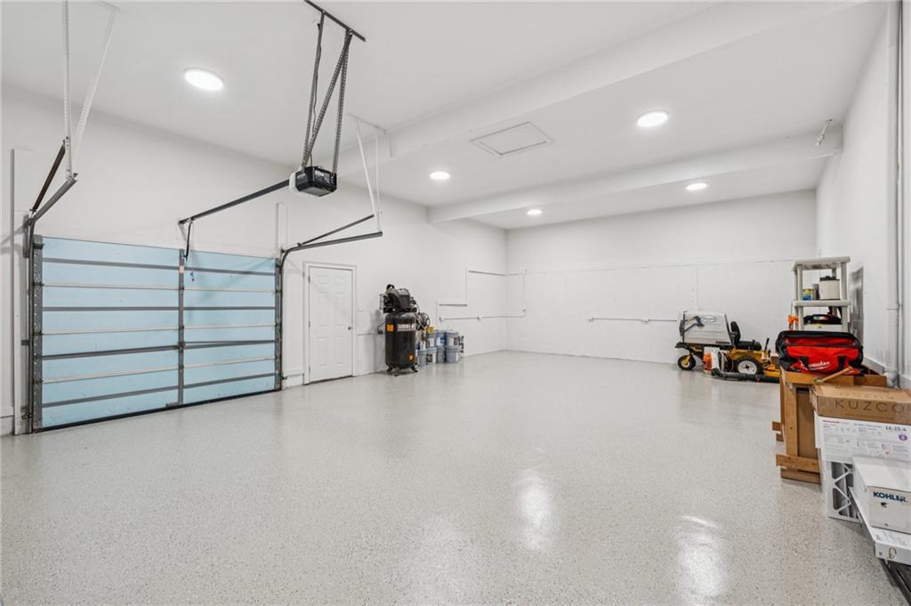 Alpharetta, Georgia, 30004, United States, 5 Bedrooms Bedrooms, ,7 BathroomsBathrooms,Residential,For Sale,1978962