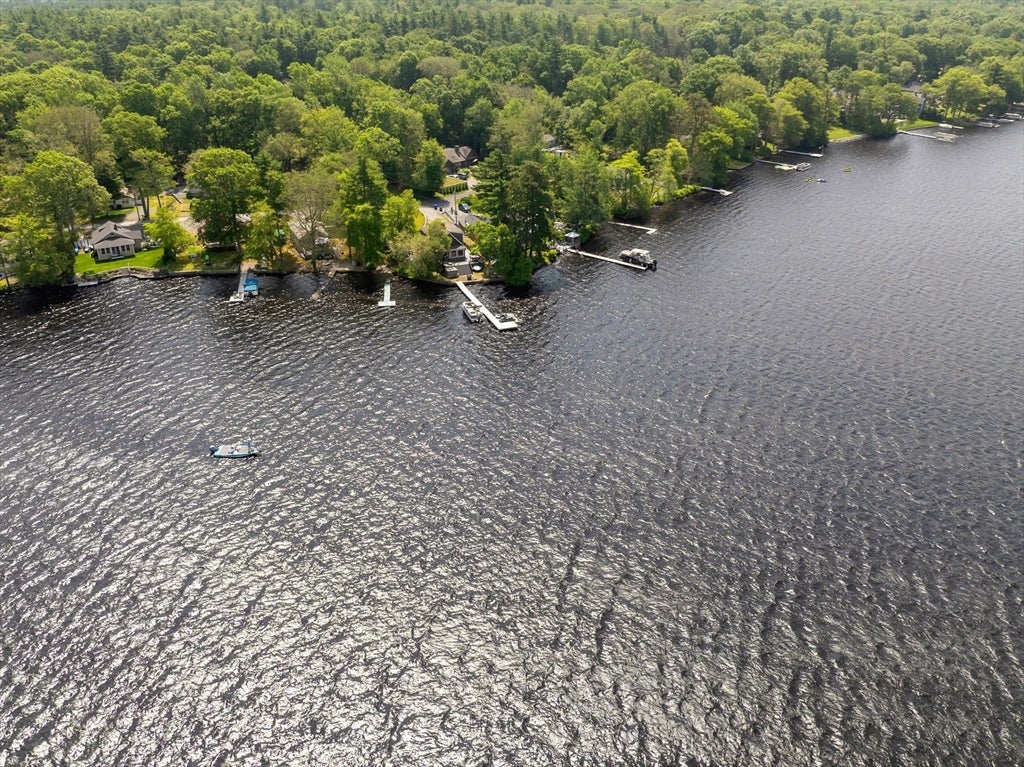 Lakeville, Massachusetts, 02347, United States, 2 Bedrooms Bedrooms, ,1 BathroomBathrooms,Residential,For Sale,1924540