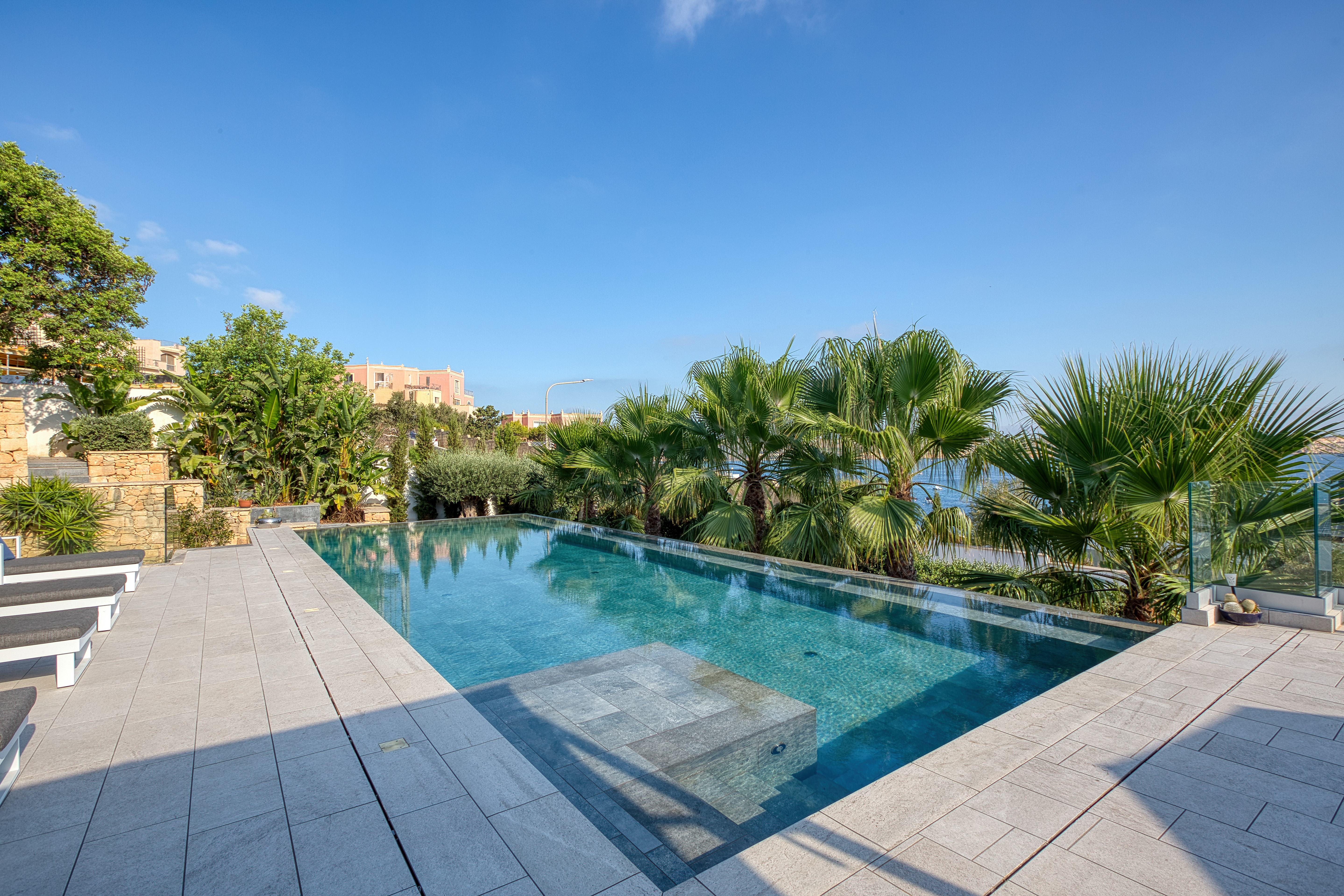  Contemporary Mediterranean Villa - 物件實景