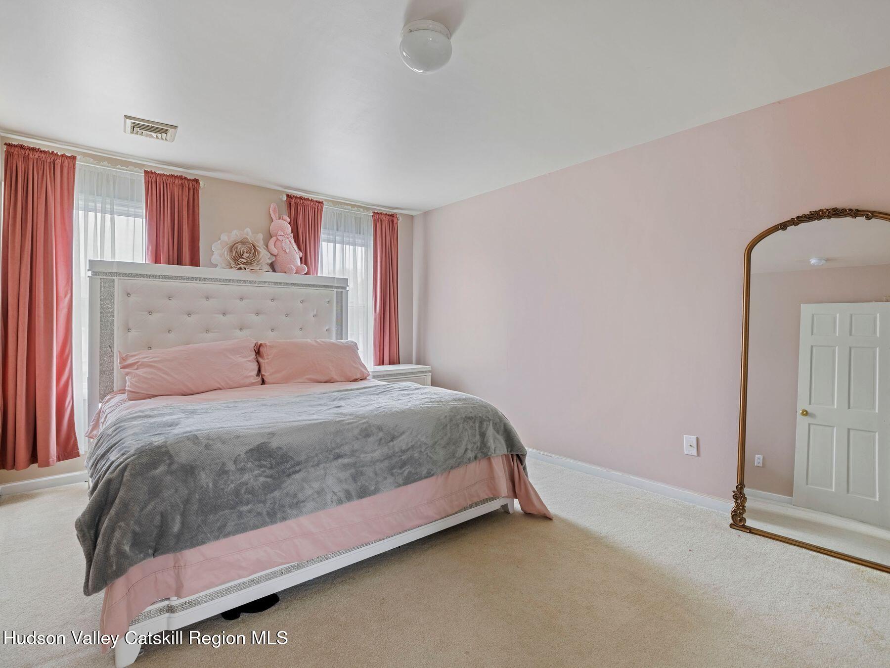 Saugerties, New York, 12477, United States, 4 Bedrooms Bedrooms, ,3 BathroomsBathrooms,Residential,For Sale,1994333