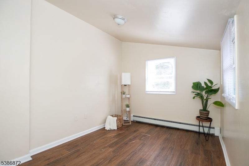 Hawthorne, New Jersey, 07506-3729, United States, 4 Bedrooms Bedrooms, ,Residential,For Sale,1979811