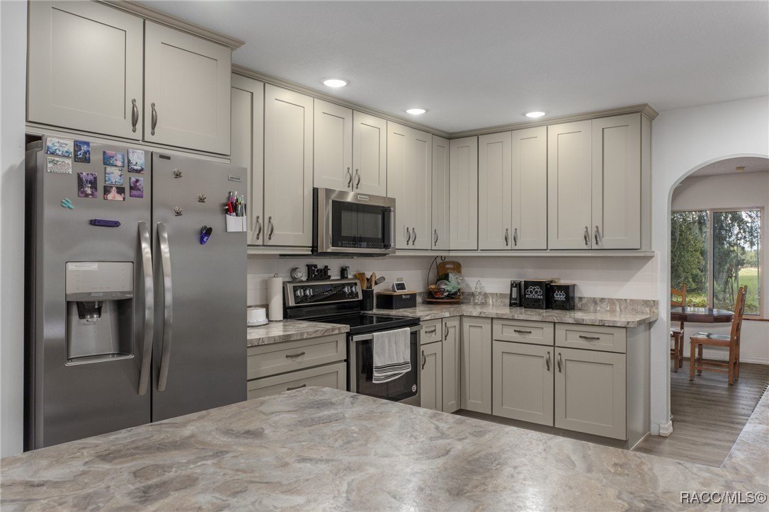 Inverness, Florida, 34453, United States, 6 Bedrooms Bedrooms, ,4 BathroomsBathrooms,Residential,For Sale,1975798