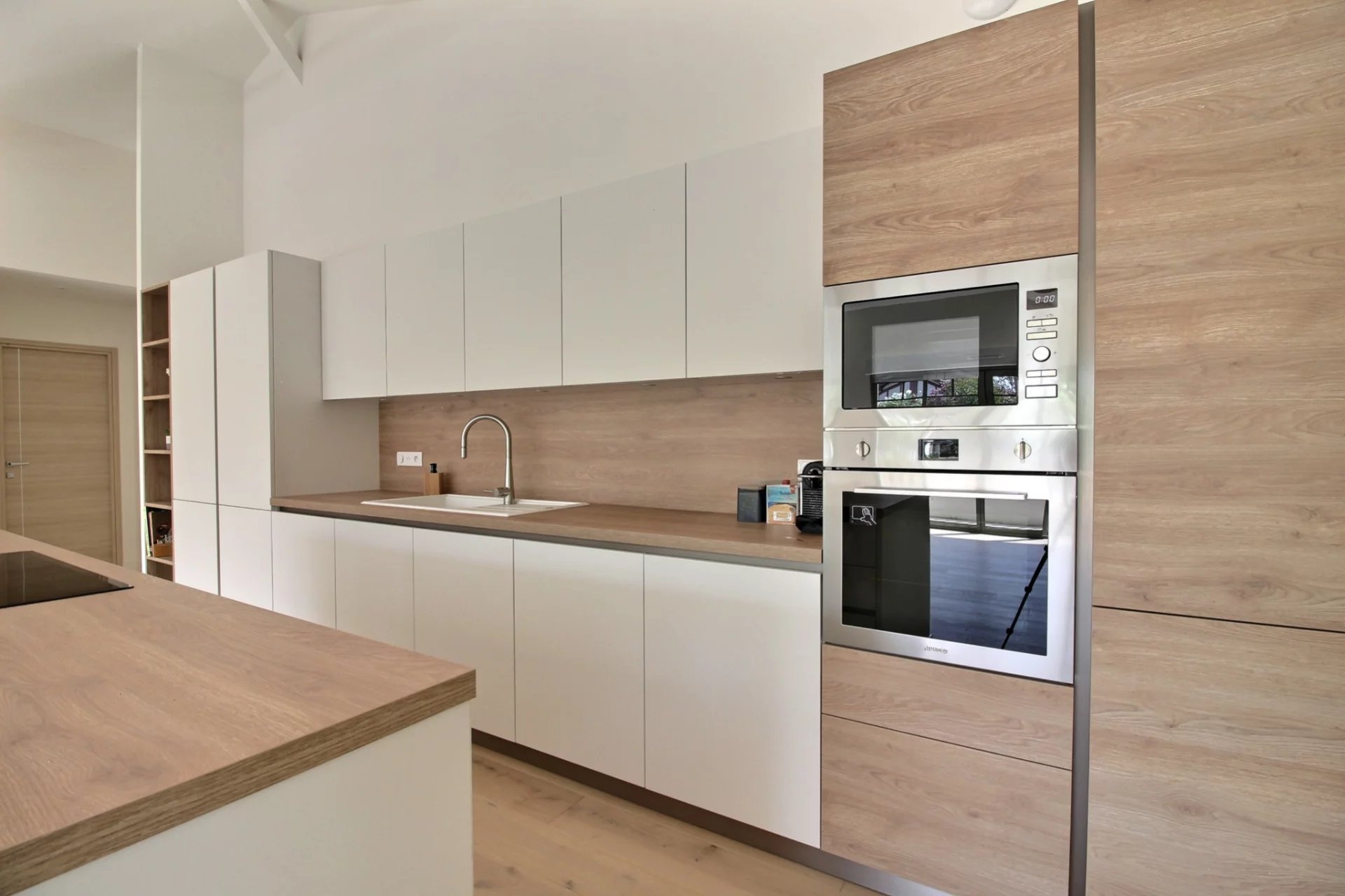 Arcachon, New Aquitaine, 33120, FR, 4 Bedrooms Bedrooms, ,Residential,For Sale,1995538