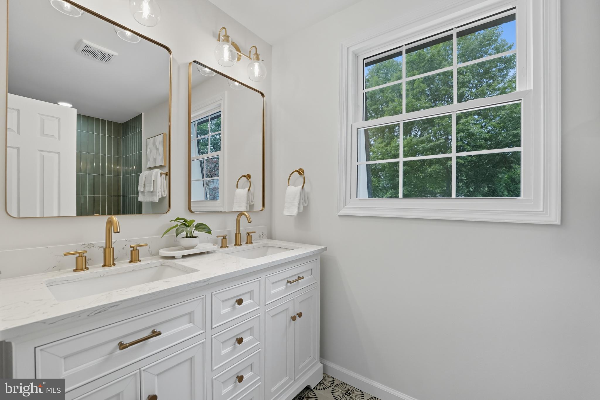 Fairfax, Virginia, 22032, United States, 4 Bedrooms Bedrooms, ,3 BathroomsBathrooms,Residential,For Sale,1984417