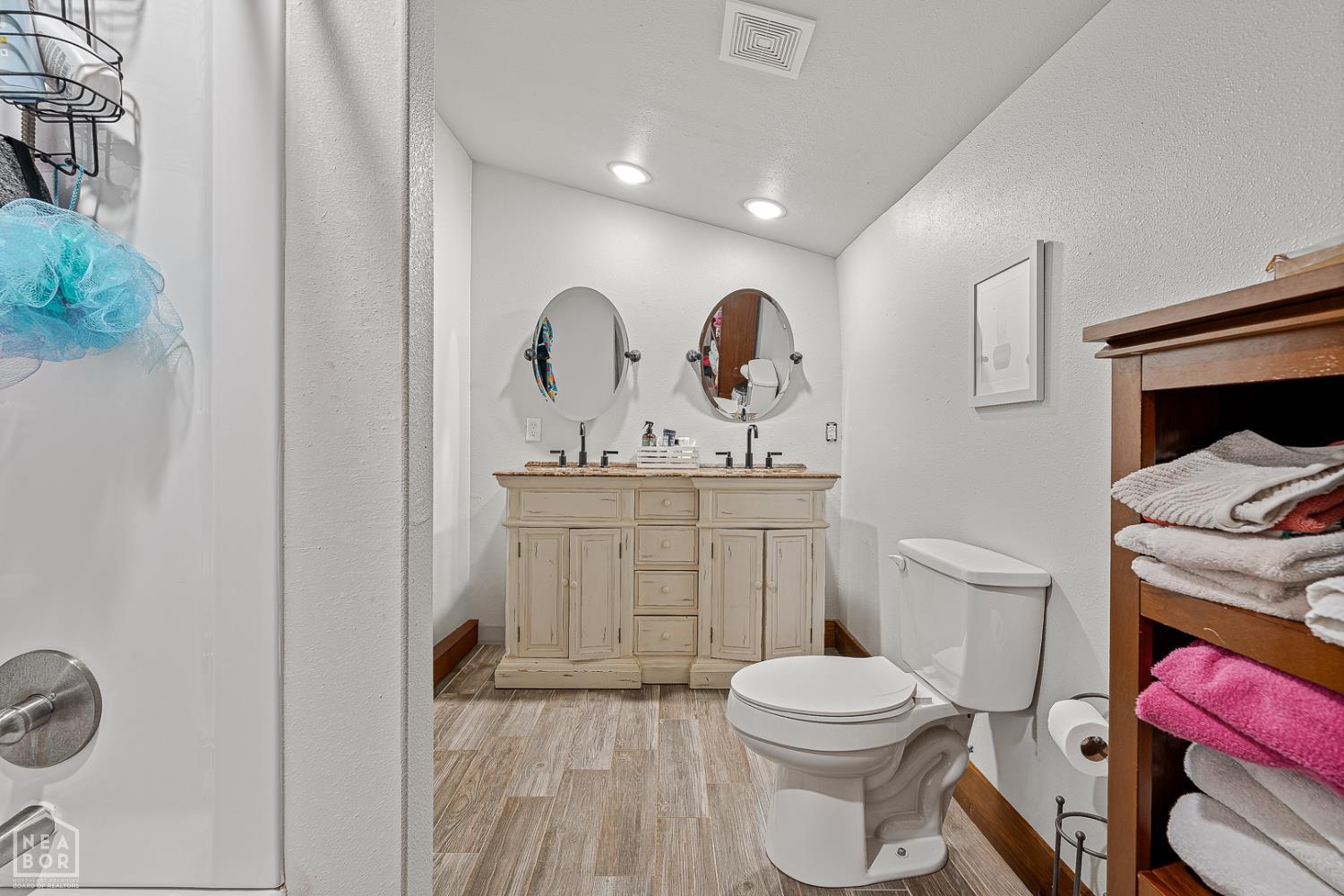 Marmaduke, Arkansas, 72443, United States, ,4 BathroomsBathrooms,Residential,For Sale,1979984