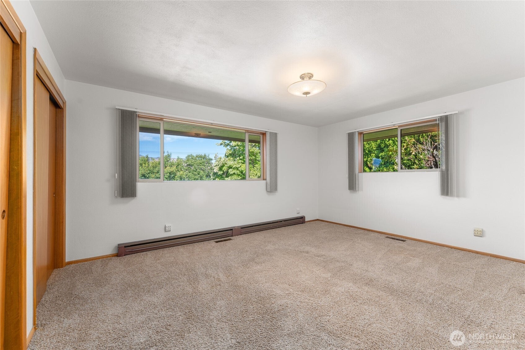 East Wenatchee, Washington, 98802, United States, 3 Bedrooms Bedrooms, ,Residential,For Sale,1908780