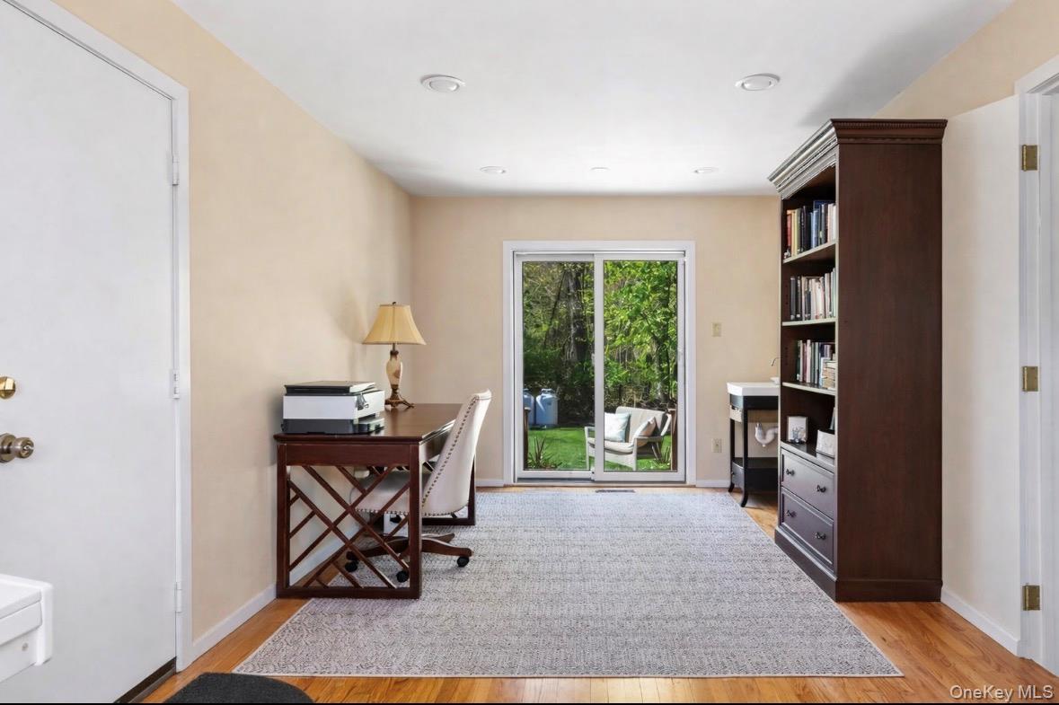 East Setauket, New York, 11733, United States, 5 Bedrooms Bedrooms, ,4 BathroomsBathrooms,Residential,For Sale,2048500