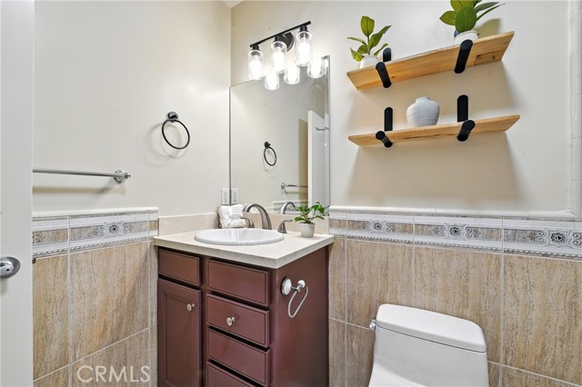 Los Angeles, California, 90042, United States, 3 Bedrooms Bedrooms, ,3 BathroomsBathrooms,Residential,For Sale,1928215