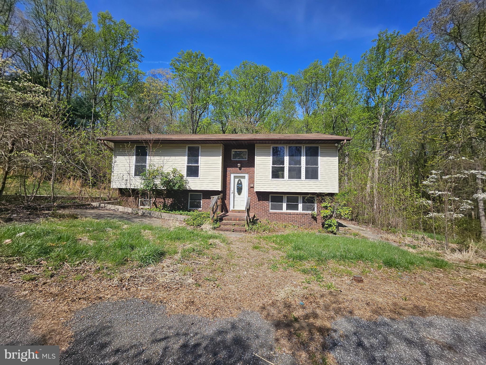 Millersville, Maryland, 21108, United States, 5 Bedrooms Bedrooms, ,3 BathroomsBathrooms,Residential,For Sale,1881579
