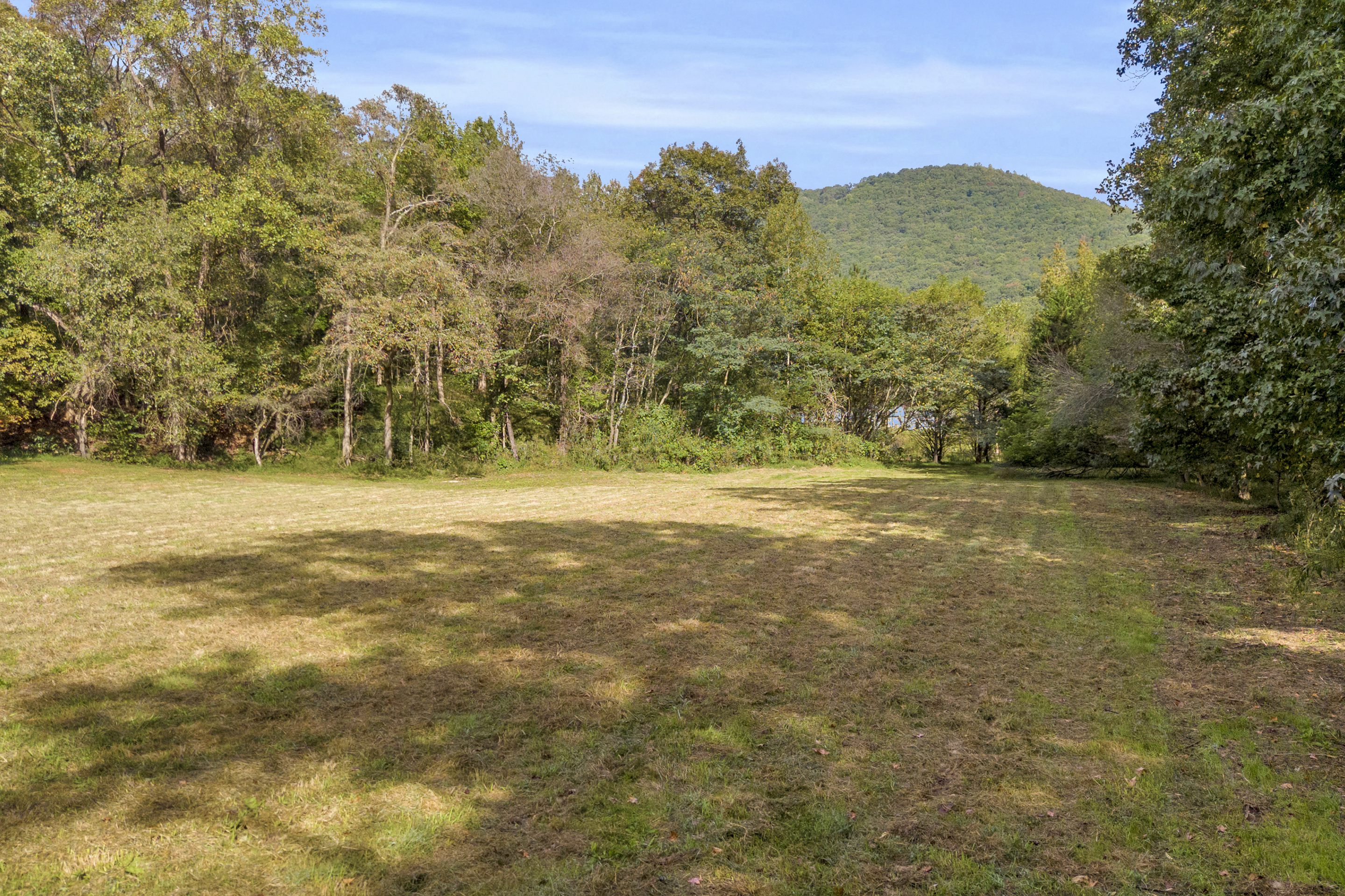 Cleveland, Georgia, 30528, United States, 3 Bedrooms Bedrooms, ,2 BathroomsBathrooms,Residential,For Sale,1979350