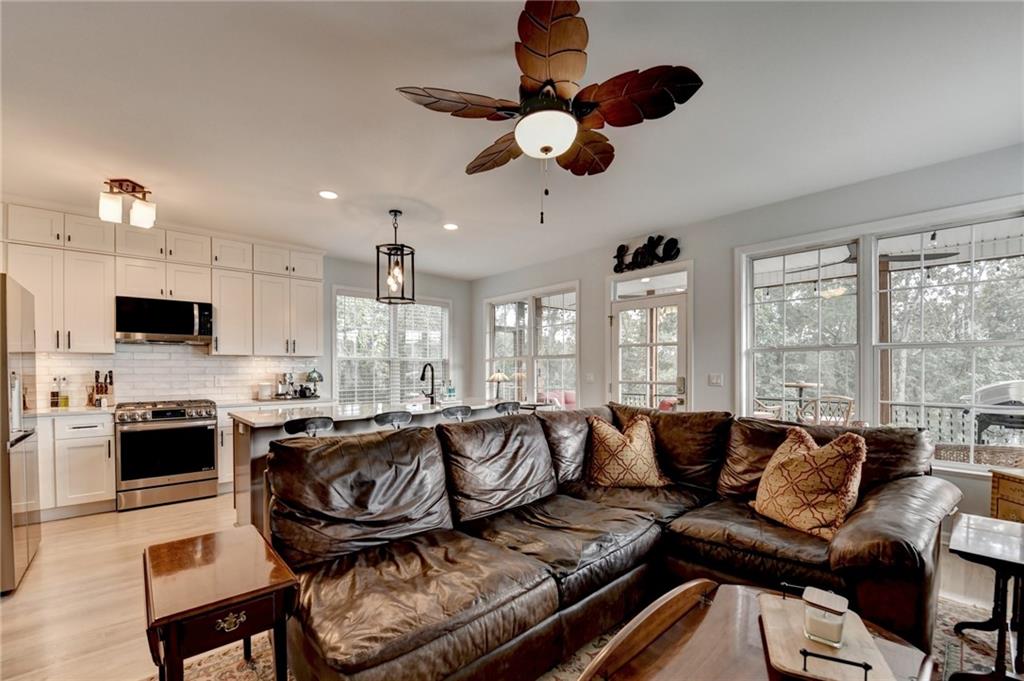 Gainesville, Georgia, 30506, United States, 2 Bedrooms Bedrooms, ,2 BathroomsBathrooms,Residential,For Sale,2040403