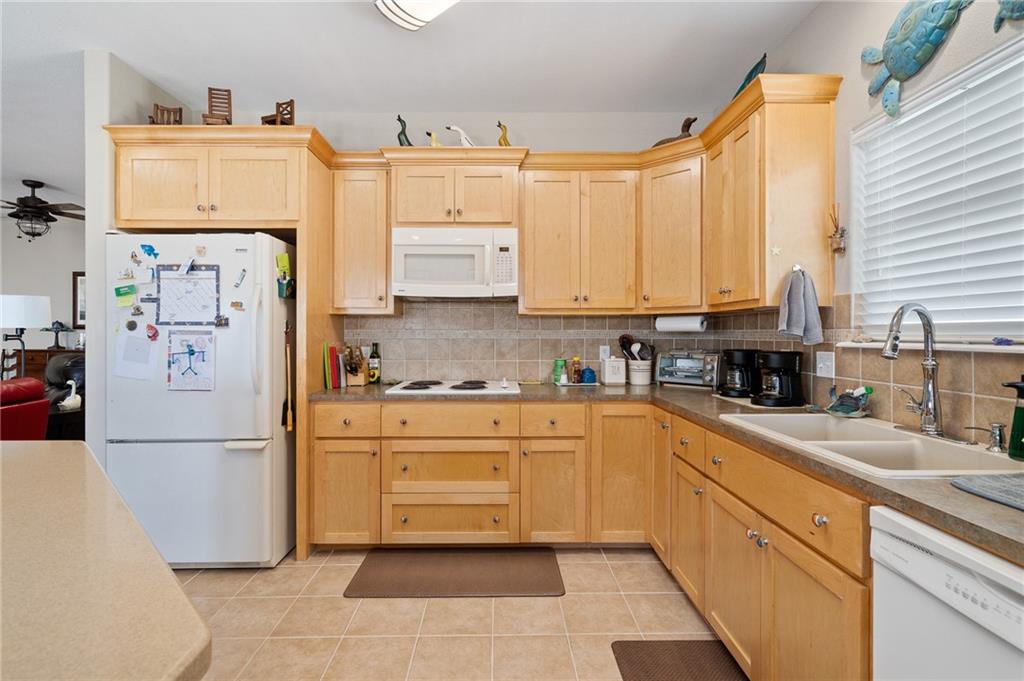 Rockport, Texas, 78382, United States, 3 Bedrooms Bedrooms, ,3 BathroomsBathrooms,Residential,For Sale,1848345