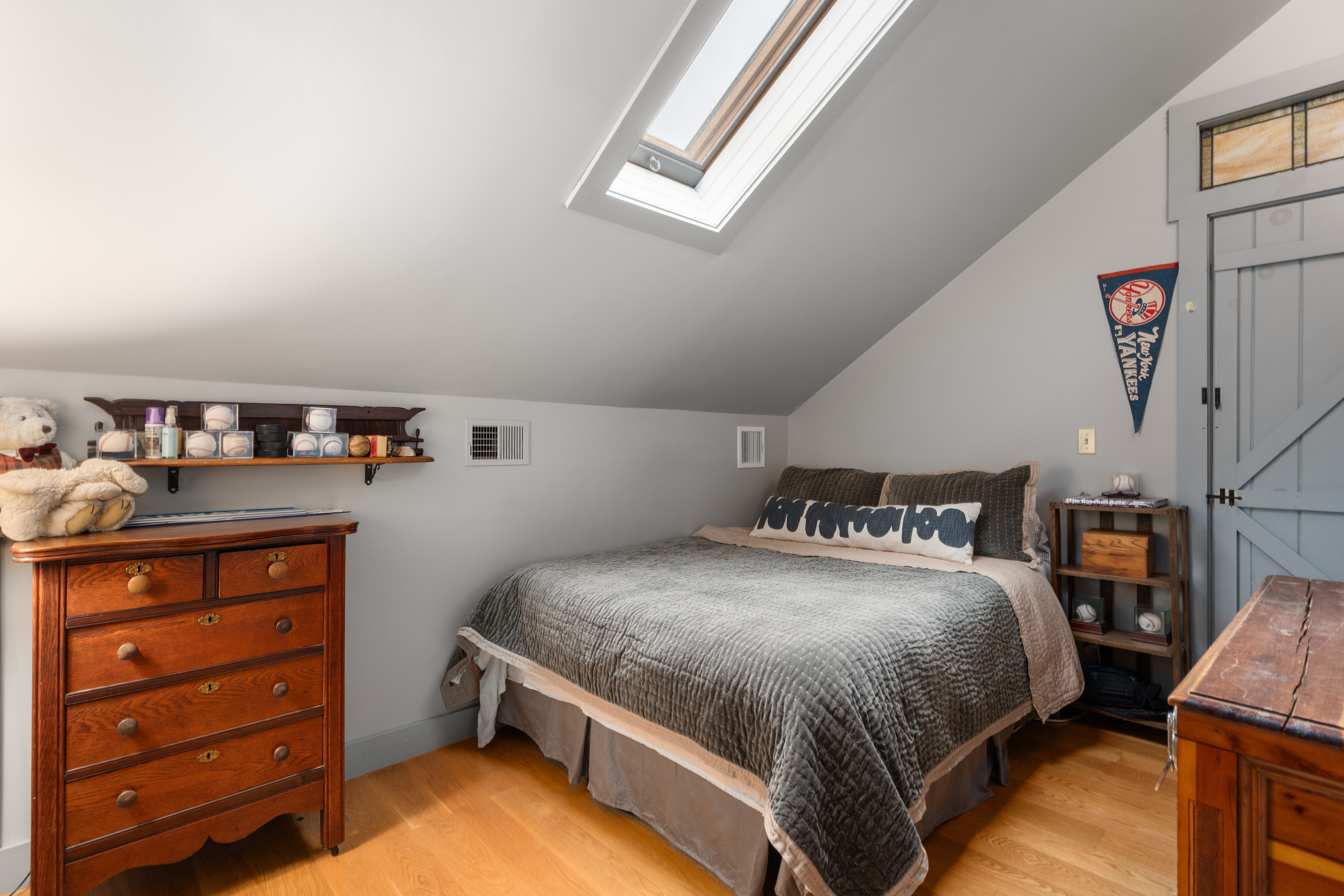  18 Shears Street, Wrentham, MA, 02093 - 物件實景