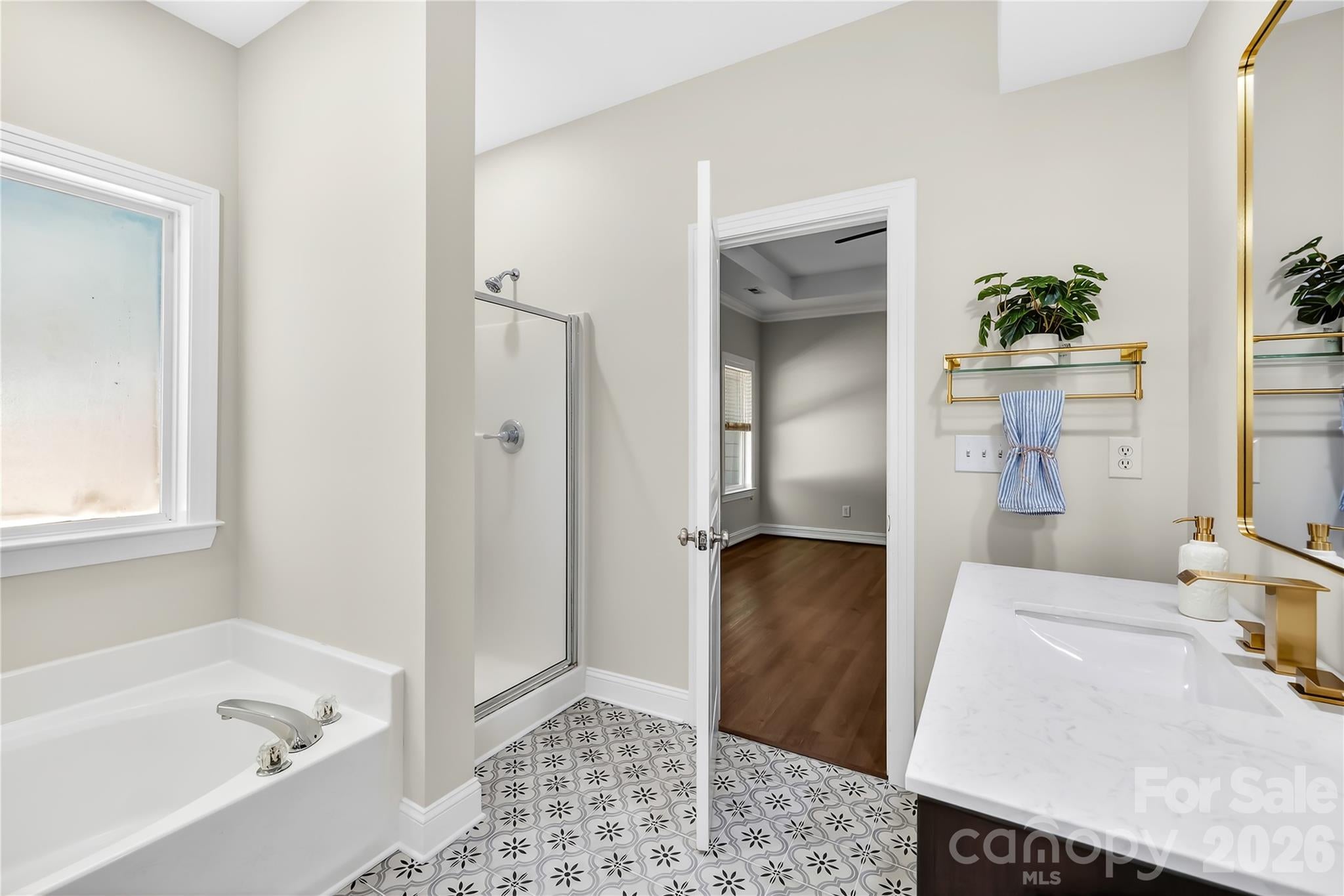 Cornelius, North Carolina, 28031, United States, 4 Bedrooms Bedrooms, ,4 BathroomsBathrooms,Residential,For Sale,2045190