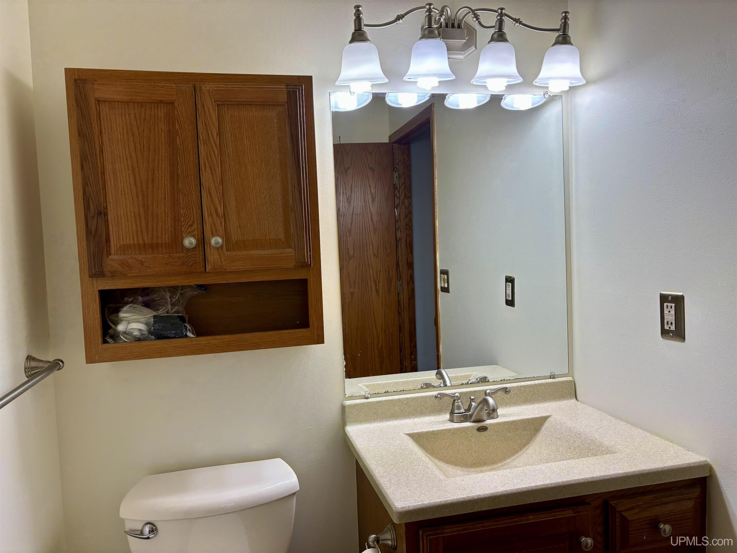 Marquette, Michigan, 49855, United States, 4 Bedrooms Bedrooms, ,3 BathroomsBathrooms,Residential,For Sale,1849824
