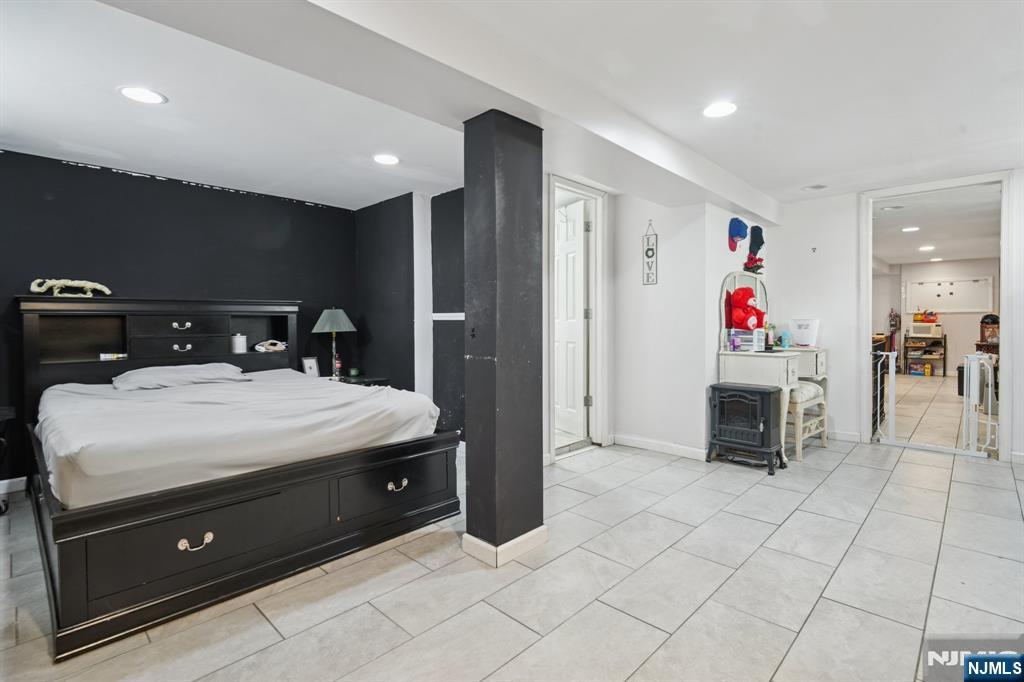 Garfield, New Jersey, 07026, United States, 4 Bedrooms Bedrooms, ,3 BathroomsBathrooms,Residential,For Sale,1905958