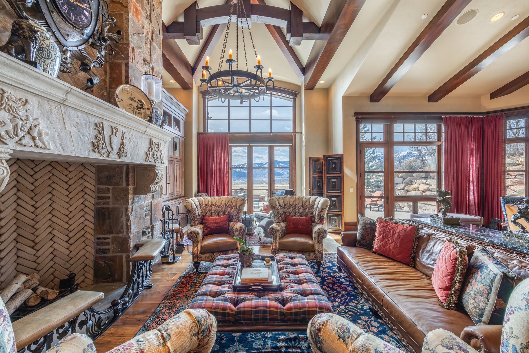  A Legacy Estate Framed by Golf and Ski Views - 物件實景