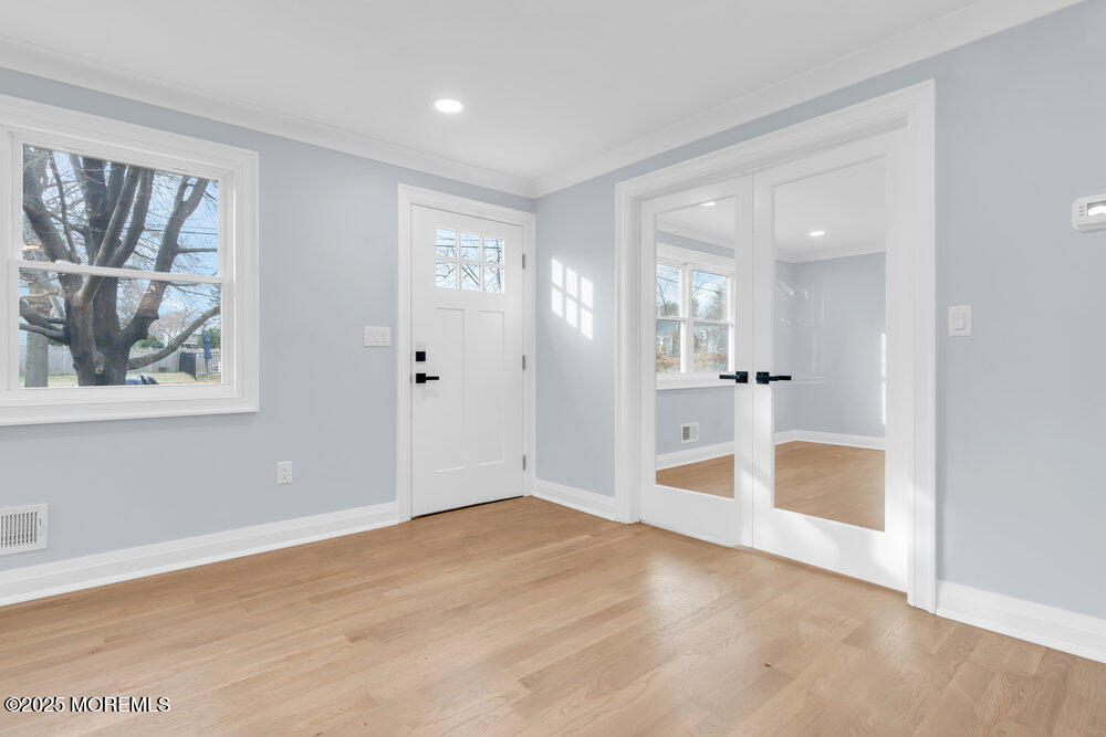 Shrewsbury Boro, New Jersey, 07702, United States, 4 Bedrooms Bedrooms, ,3 BathroomsBathrooms,Residential,For Sale,2001702