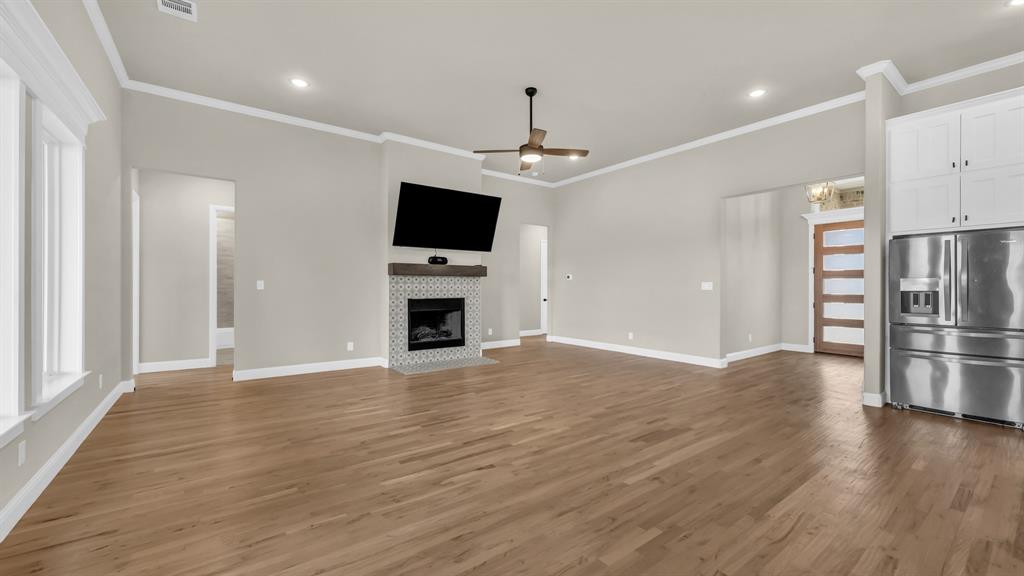 Poolville, Texas, 76487, United States, 4 Bedrooms Bedrooms, ,3 BathroomsBathrooms,Residential,For Sale,1998722