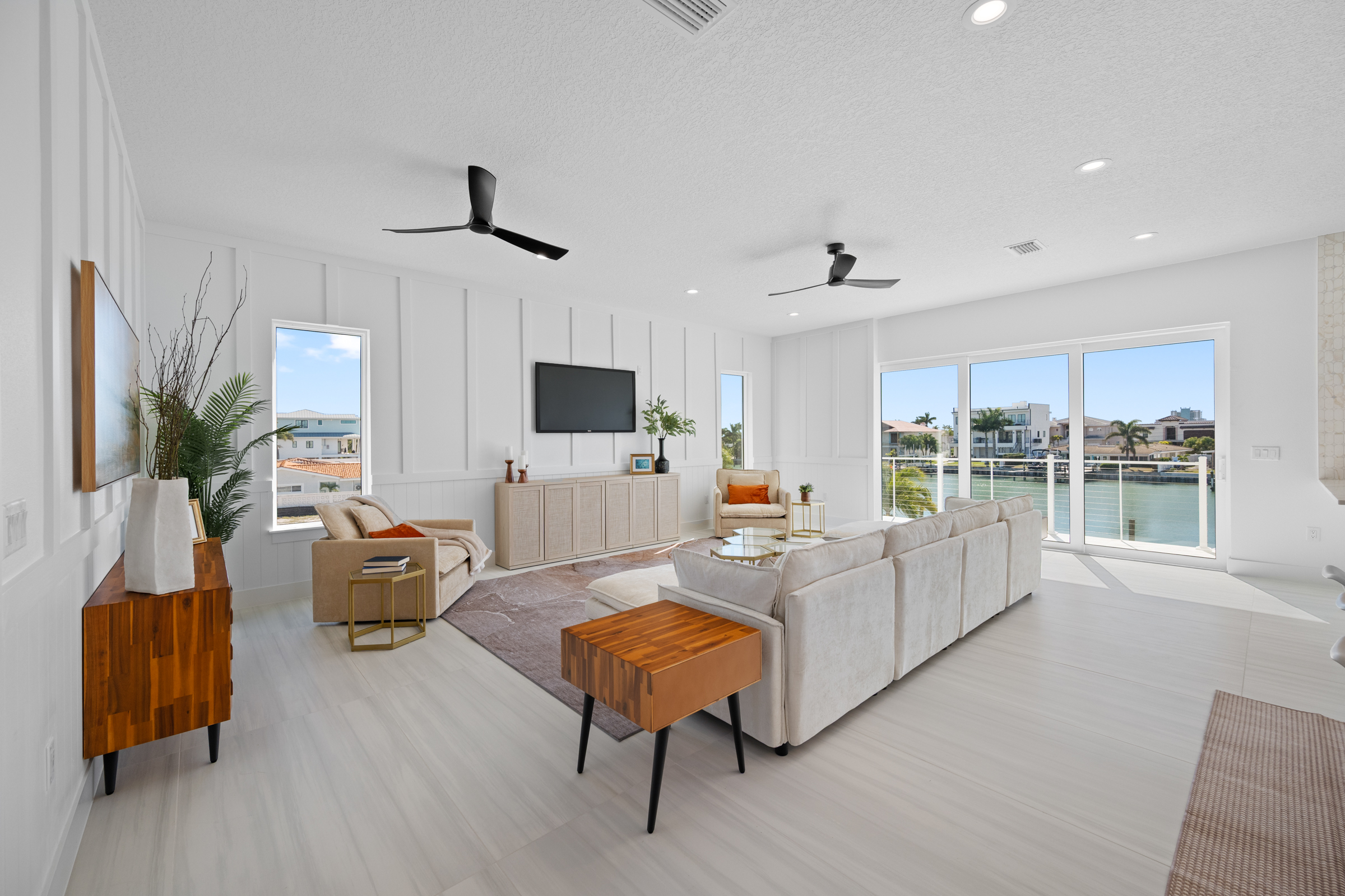 Treasure Island, Florida, 33706, United States, 6 Bedrooms Bedrooms, ,6 BathroomsBathrooms,Residential,For Sale,2032773