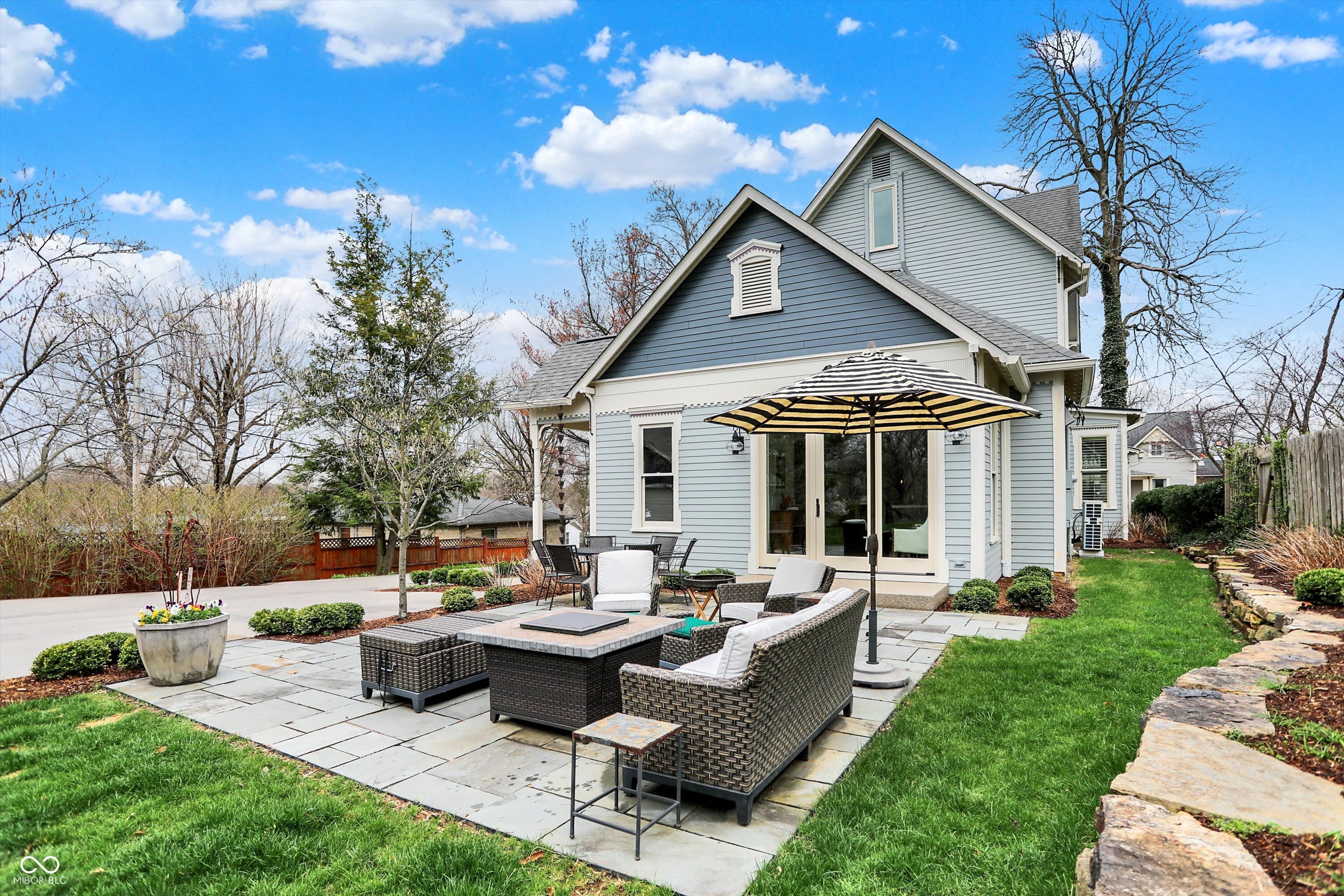 Zionsville, Indiana, 46077, United States, 6 Bedrooms Bedrooms, ,5 BathroomsBathrooms,Residential,For Sale,1766100