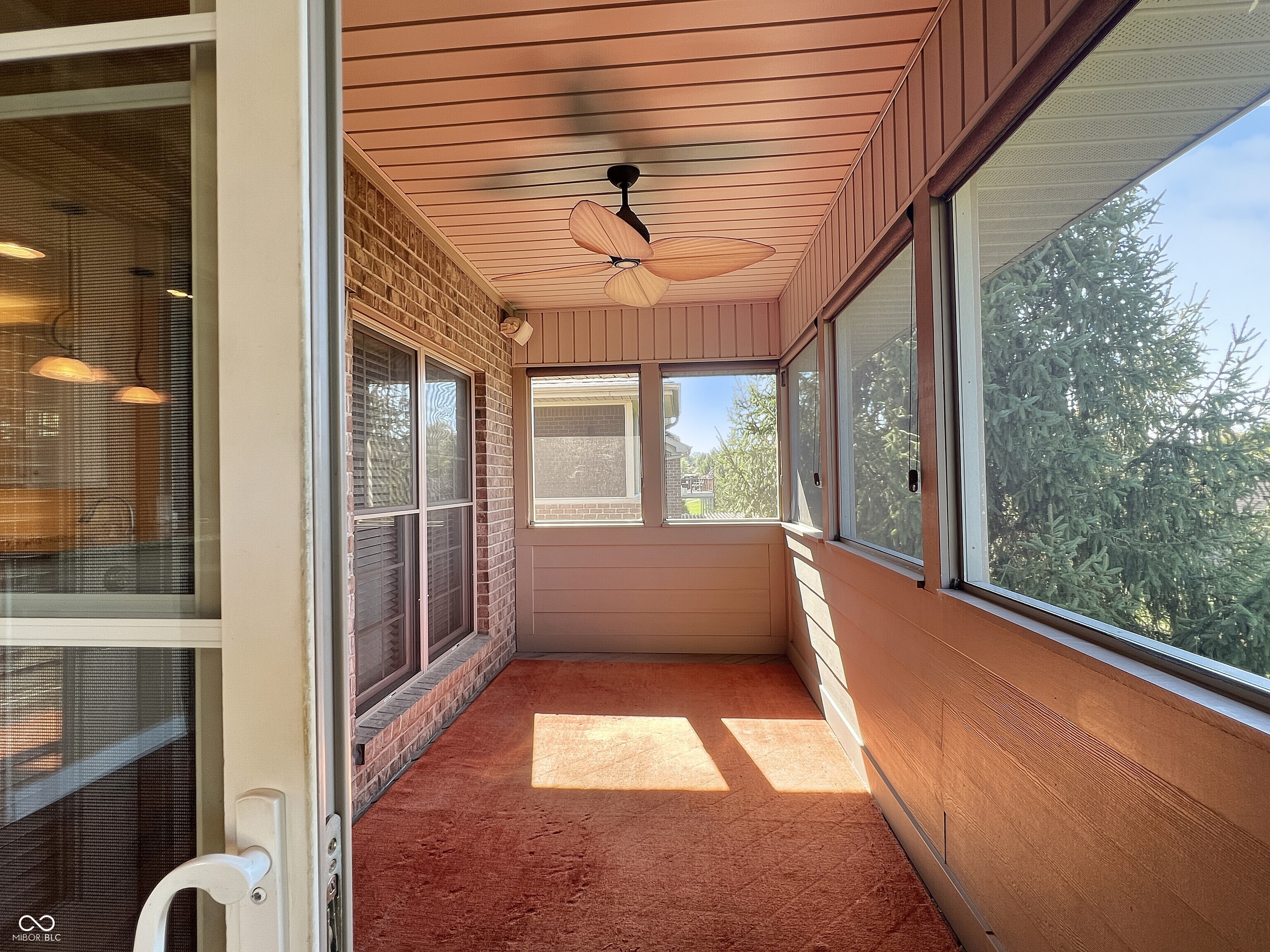 Columbus, Indiana, 47201, United States, 3 Bedrooms Bedrooms, ,3 BathroomsBathrooms,Residential,For Sale,1977125