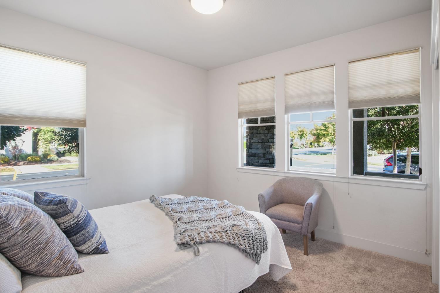 Oakdale, California, 95361, United States, 3 Bedrooms Bedrooms, ,2 BathroomsBathrooms,Residential,For Sale,1985752